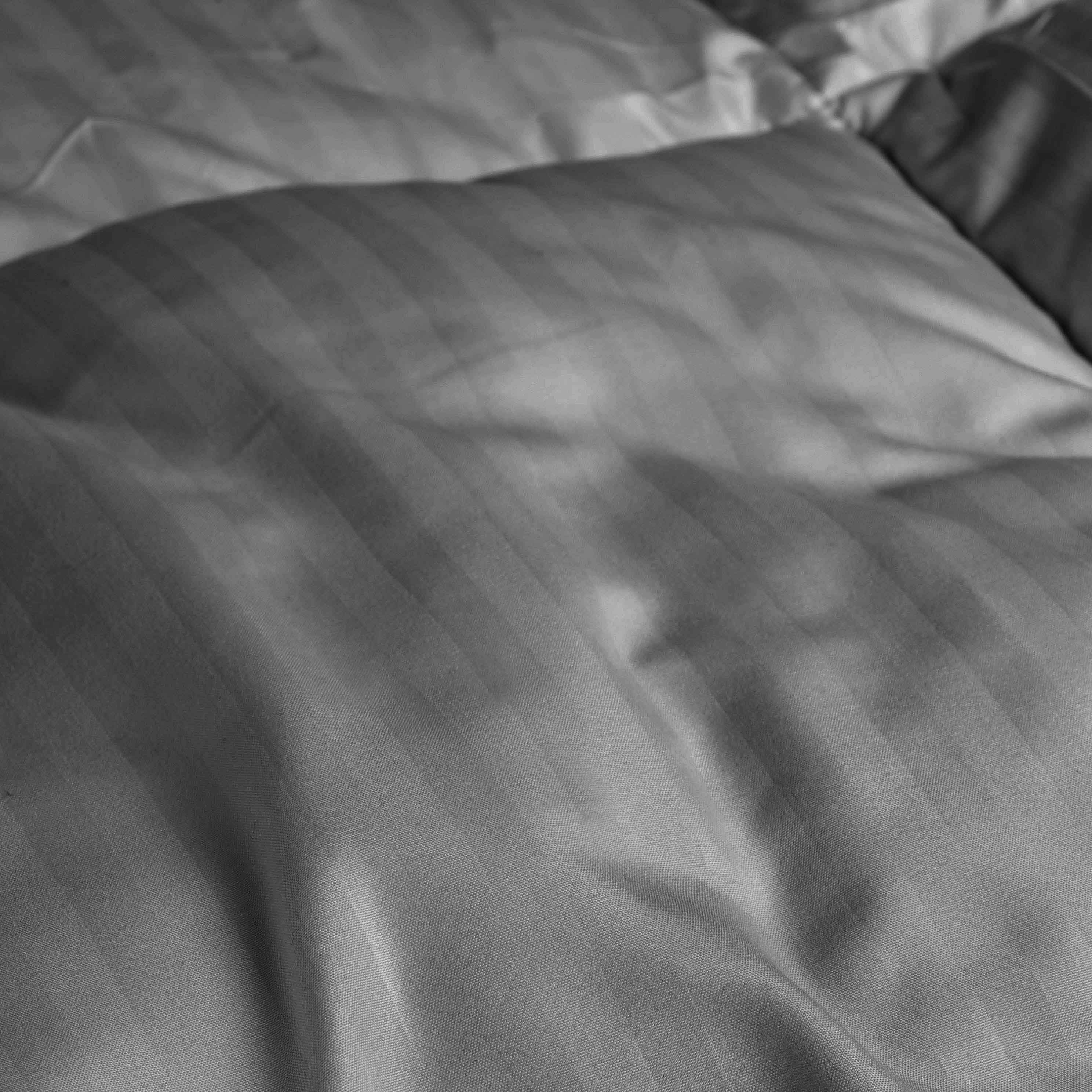 Reversible Striped Down Alternative Comforter - Soft & Lightweight All-Season Bedding for Cozy Sleep - Perfect for Bedrooms, Guest Rooms & Dorm Rooms