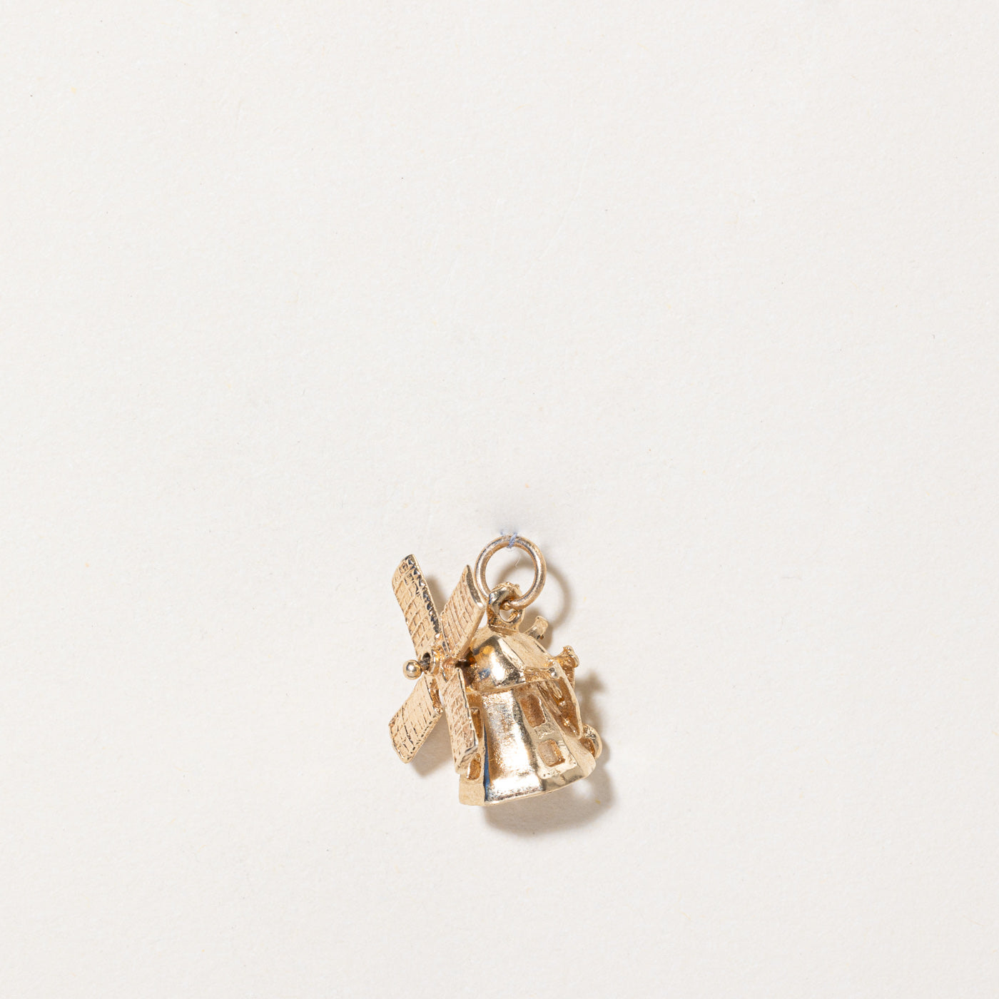 14K Yellow Gold Windmill Charm Pendant Necklace - Dainty & Elegant Jewelry Gift for Women - Perfect for Everyday Wear, Special Occasions & Travel Souvenirs