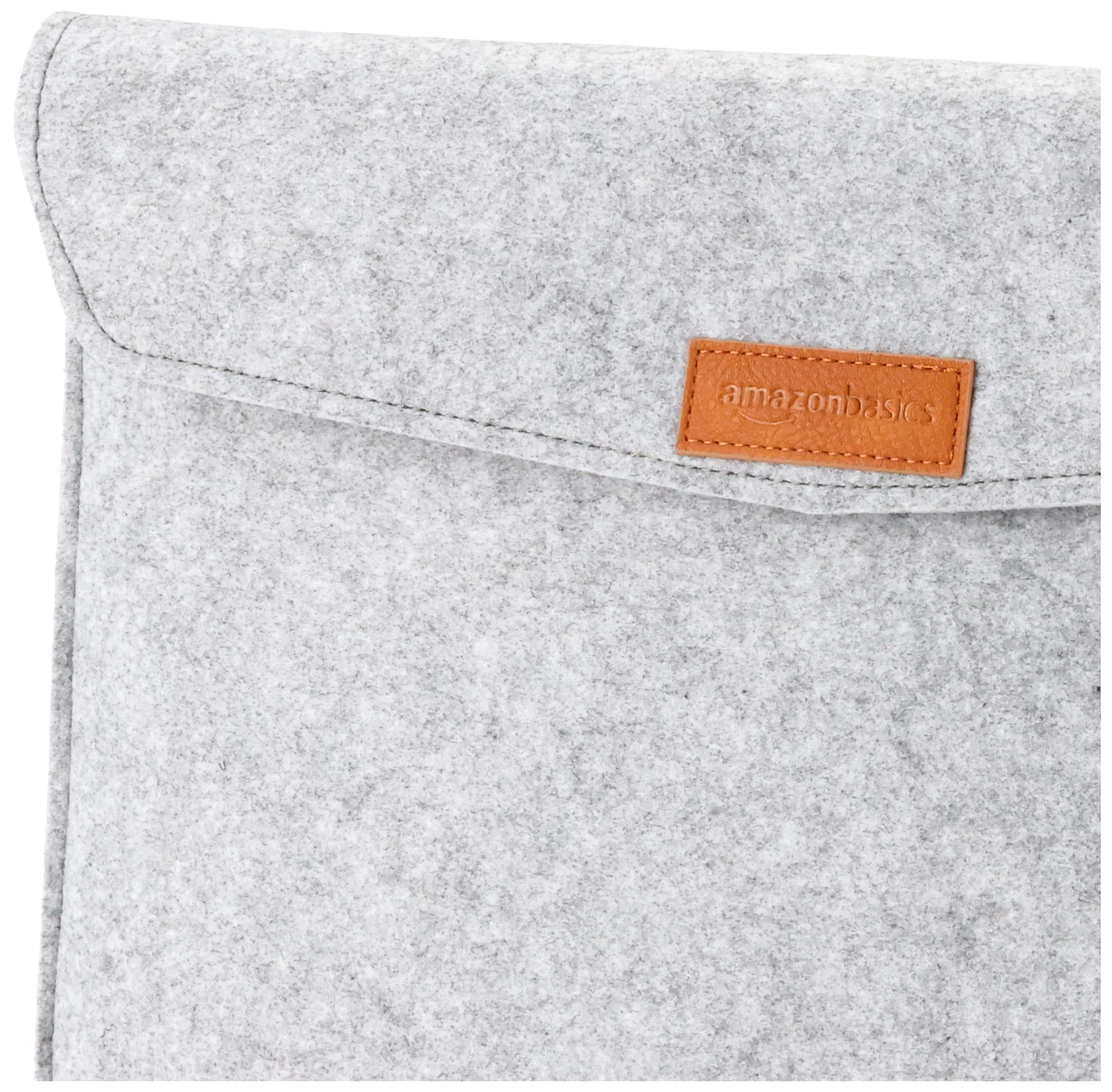 Amazon Basics 15.4 Inch Felt MacBook Laptop Sleeve Case - Light Grey Protective Cover for MacBook Pro/Air | Durable & Scratch-Resistant | Perfect for Travel, Work & School