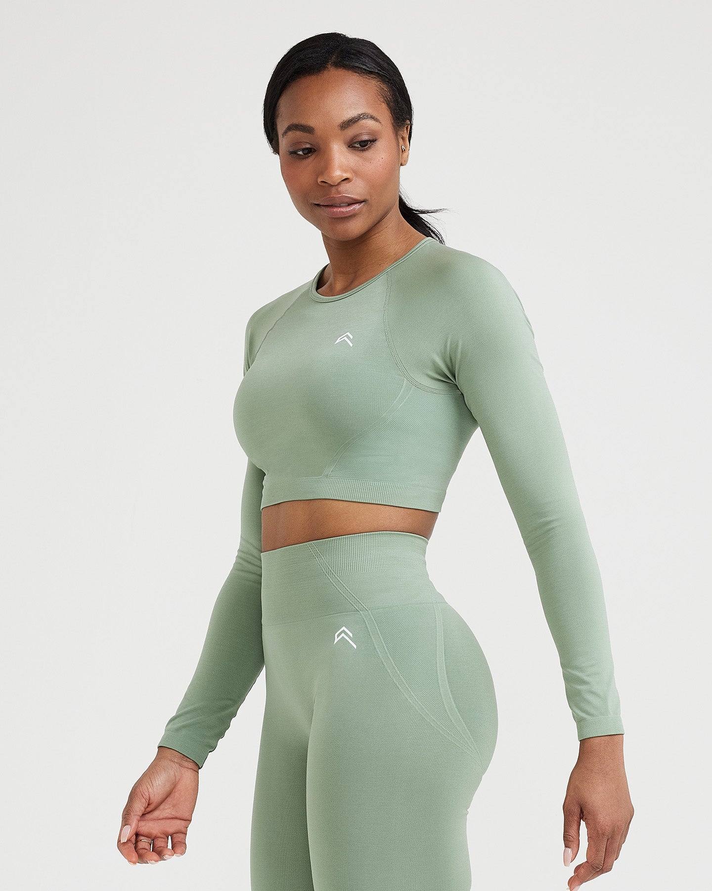 Effortless Seamless Long Sleeve Crop Top for Women | Sage Green Yoga Top | Perfect for Workouts, Yoga & Casual Wear