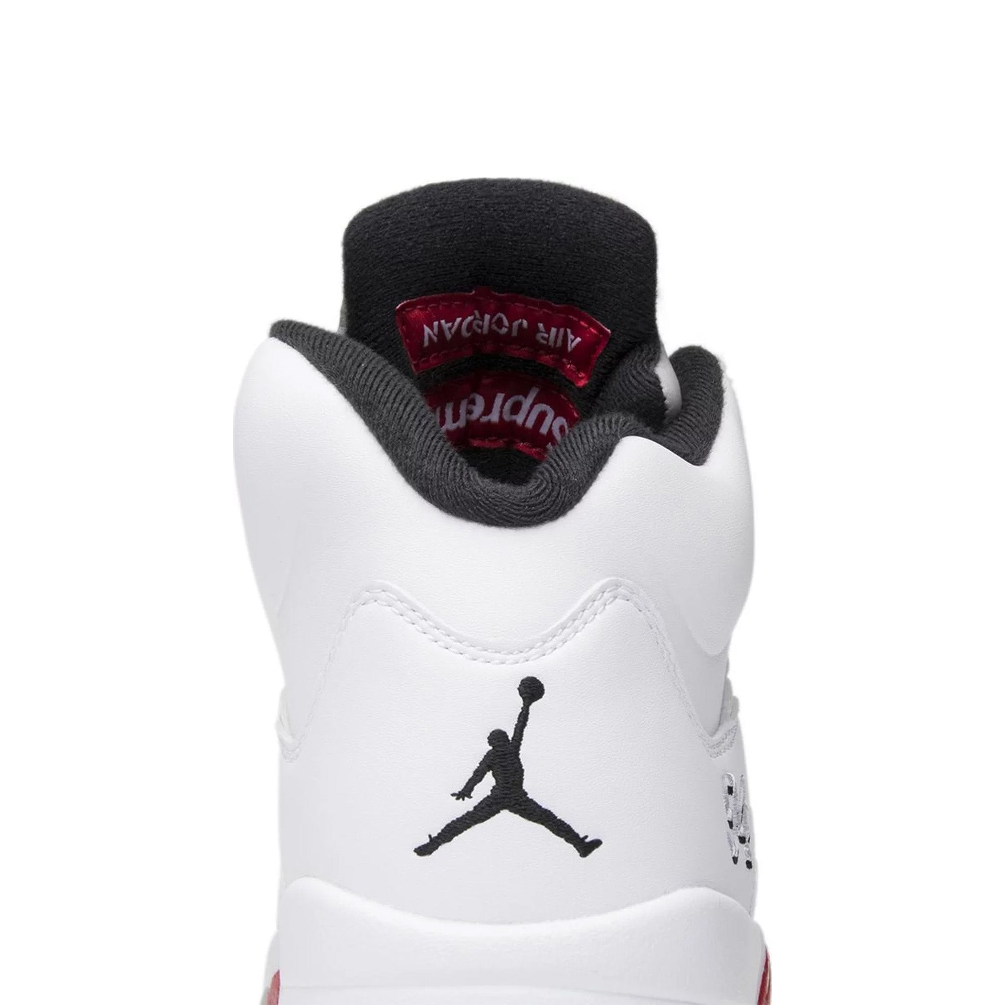Air Jordan 5 Retro x Supreme 'White' (2015) - Men's Basketball Shoes for Streetwear & Sneaker Collectors | Perfect for Casual Wear, Sneaker Events & Urban Fashion