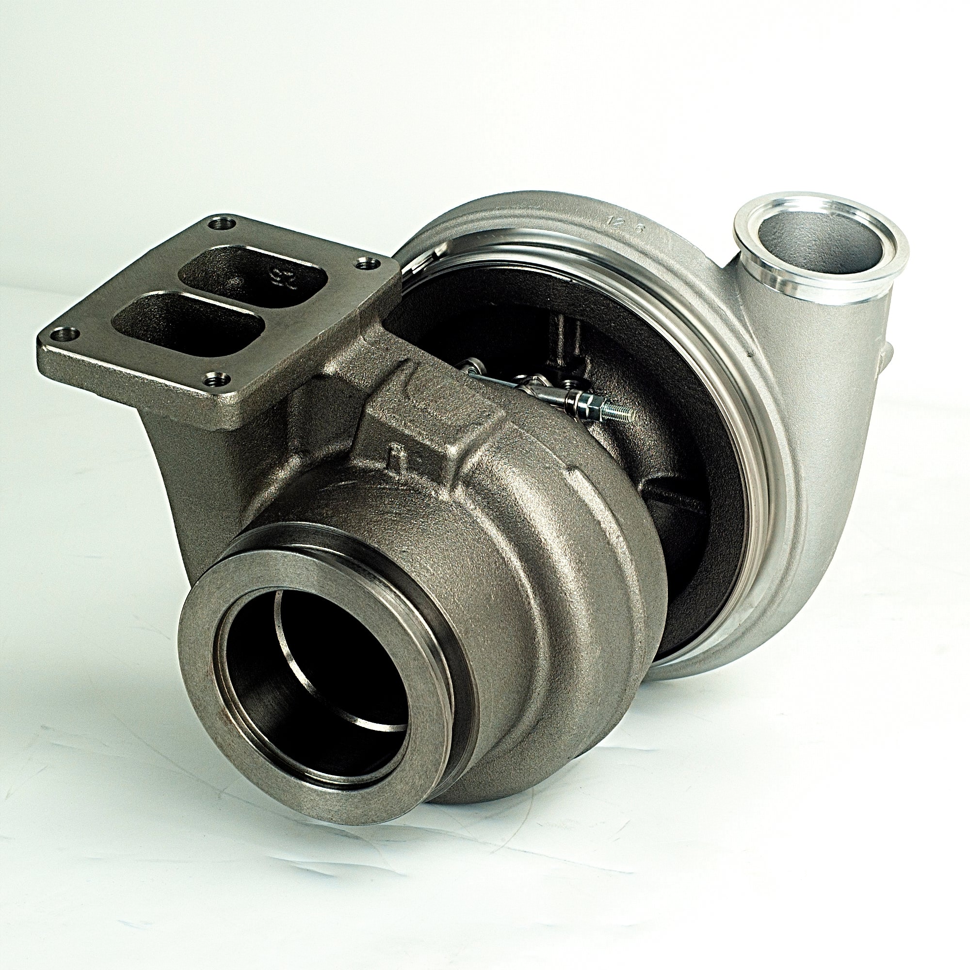 High-Performance Turbocharger for Mack MP7/MP8 & Volvo D11/D13 Engines - Replacement for 21071163 - Ideal for Heavy-Duty Truck Engine Upgrades & Performance Boosting