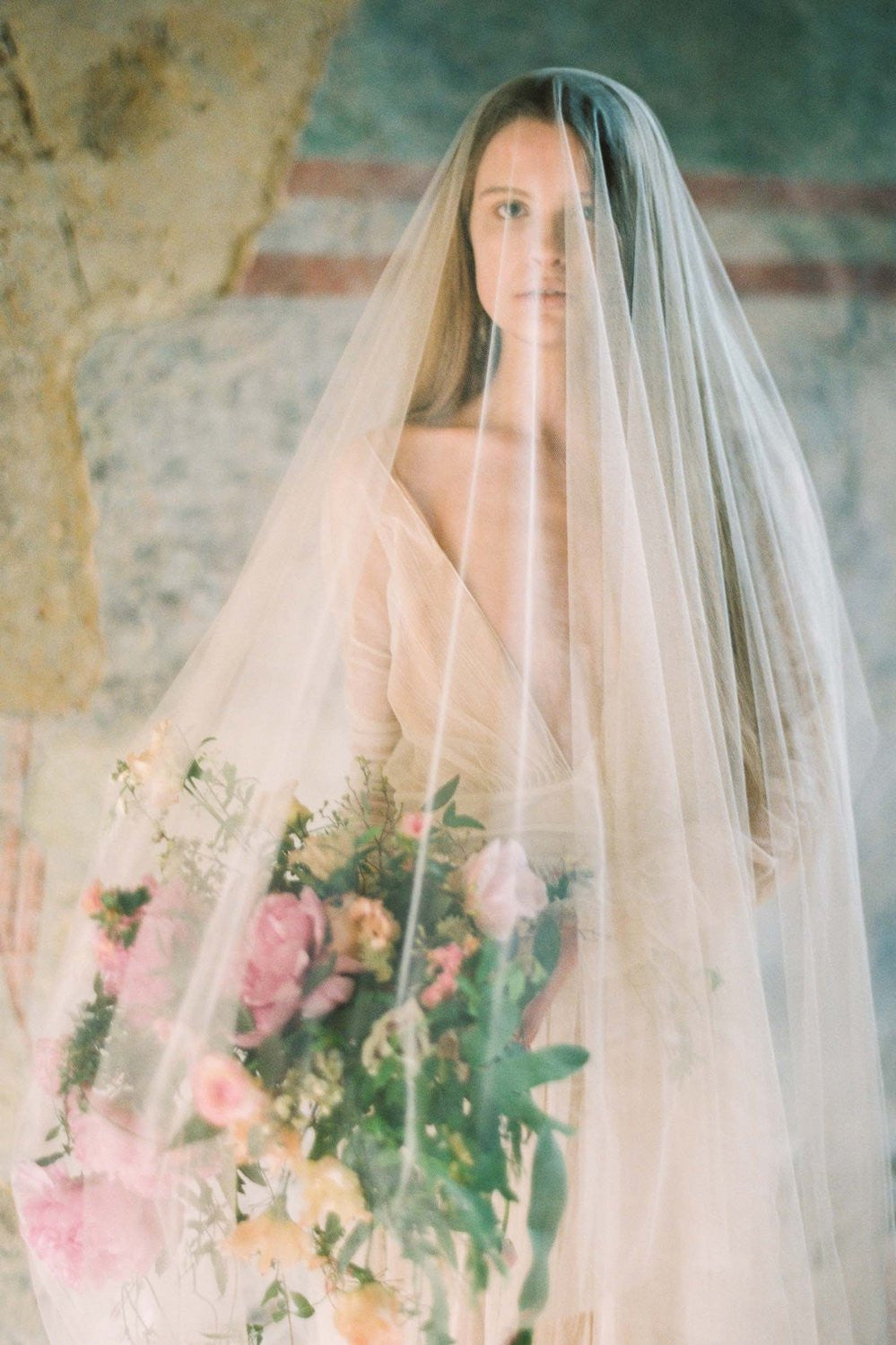 Ivory Heirloom Blusher Sheer Firm Silk Tulle Wedding Veil - Perfect for Bridal Ceremonies, Photos & Special Occasions