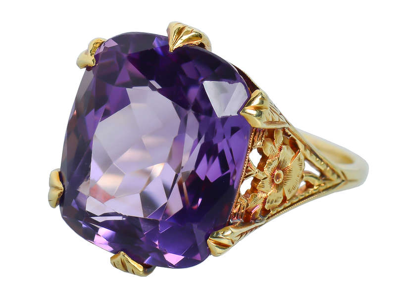 Pansy Perfect Amethyst Gold Statement Ring – Elegant Purple Gemstone Jewelry for Women, Perfect for Parties, Weddings & Special Occasions
