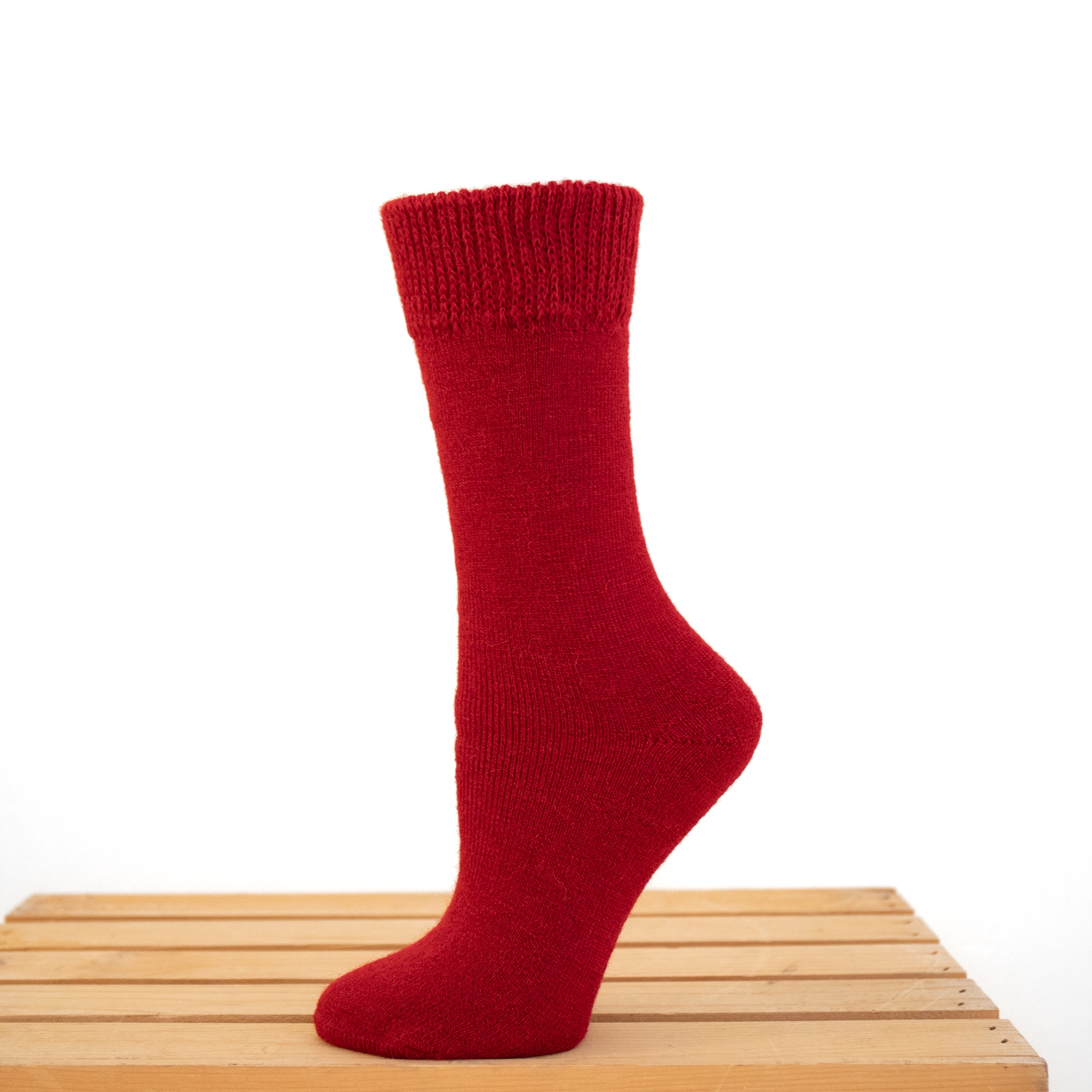 Premium Alpaca Wool Sport Socks for Men & Women - Soft, Breathable & Moisture-Wicking Hiking & Running Socks - Ideal for Outdoor Activities, Gym Workouts & Cold Weather Comfort