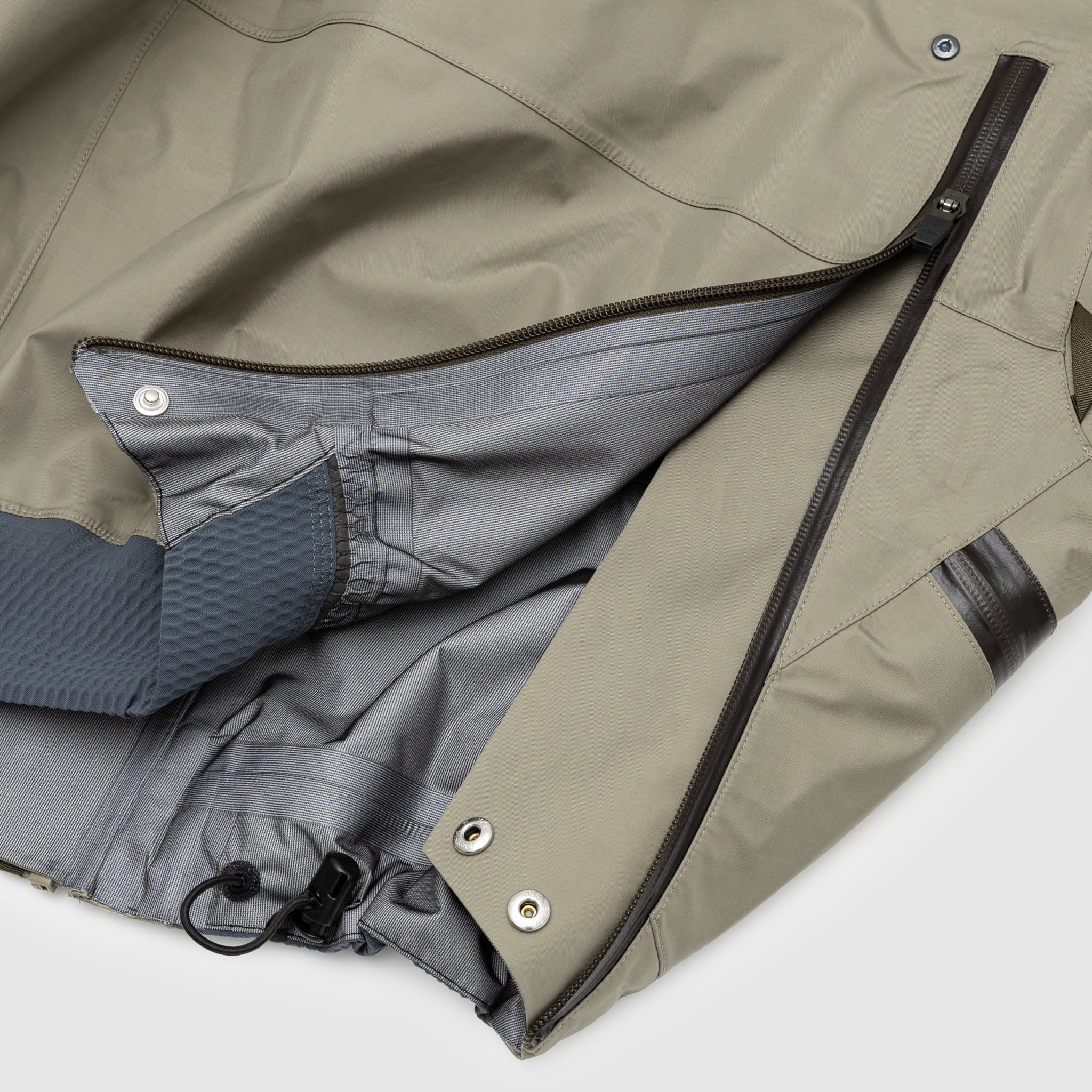J123A GT 3L Gore-Tex Interops Jacket - Waterproof & Breathable Outdoor Jacket for Hiking, Camping & Extreme Weather Protection