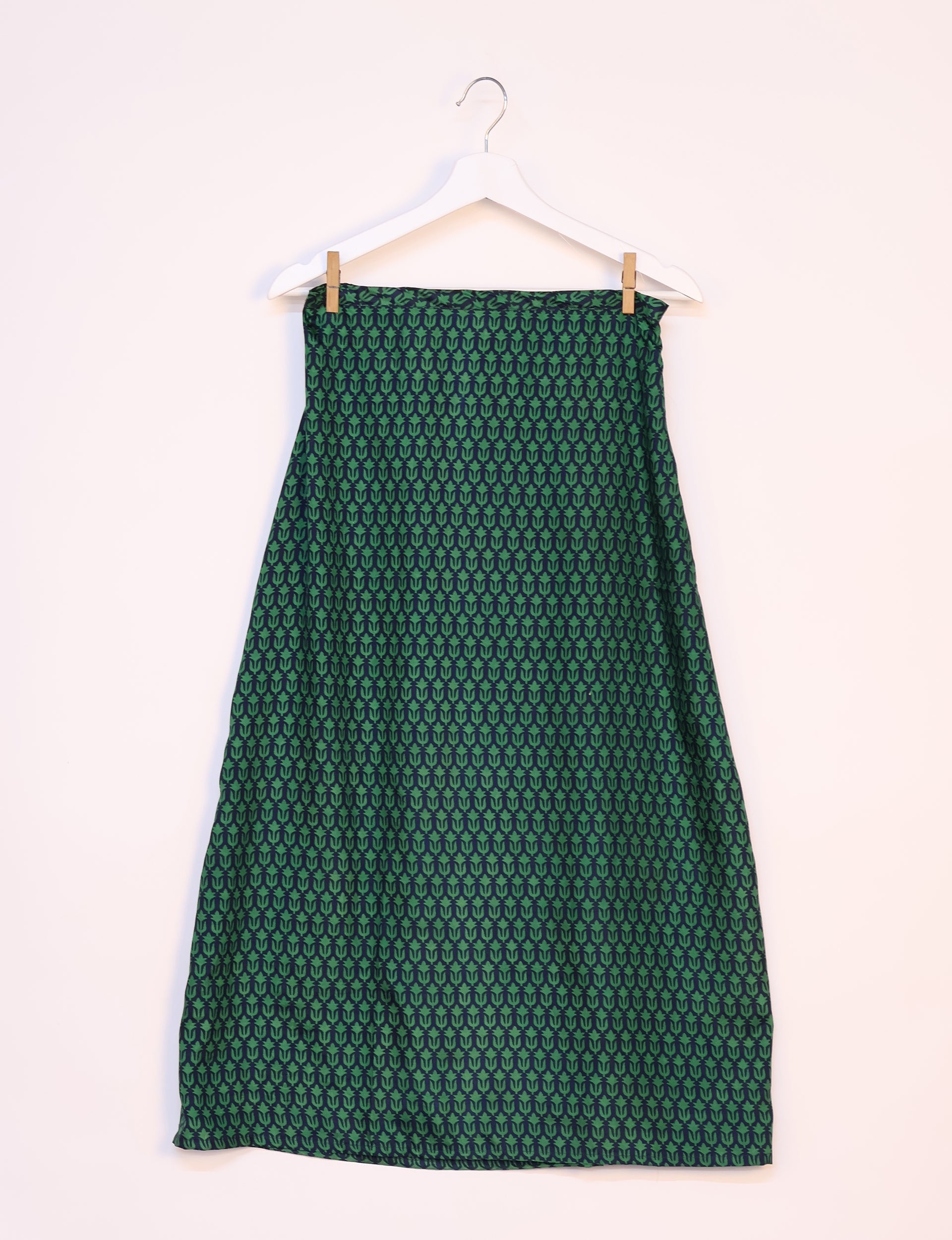 Elegant A-Line Skirt for Women - Size L (11) - Perfect for Office Wear, Casual Outings & Special Occasions