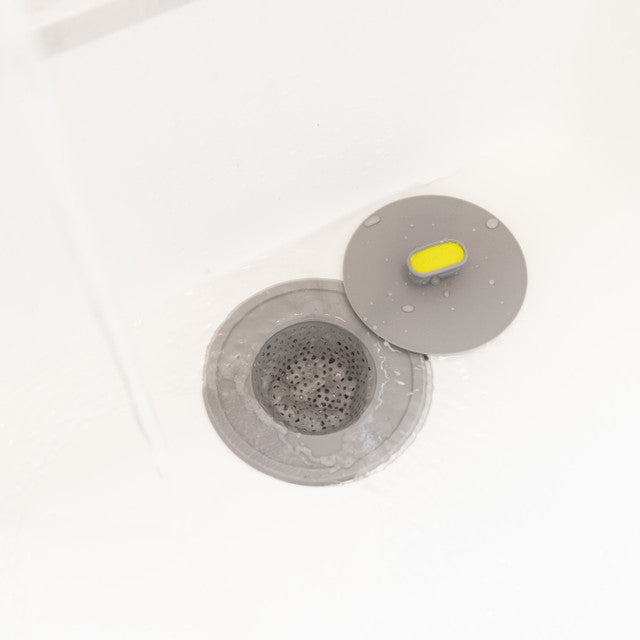 2 in 1 Plug and Sink Strainer - Universal Dual Function Drain Stopper for Kitchen & Bathroom - Perfect for Washing Dishes, Hair Catcher, and Preventing Clogs