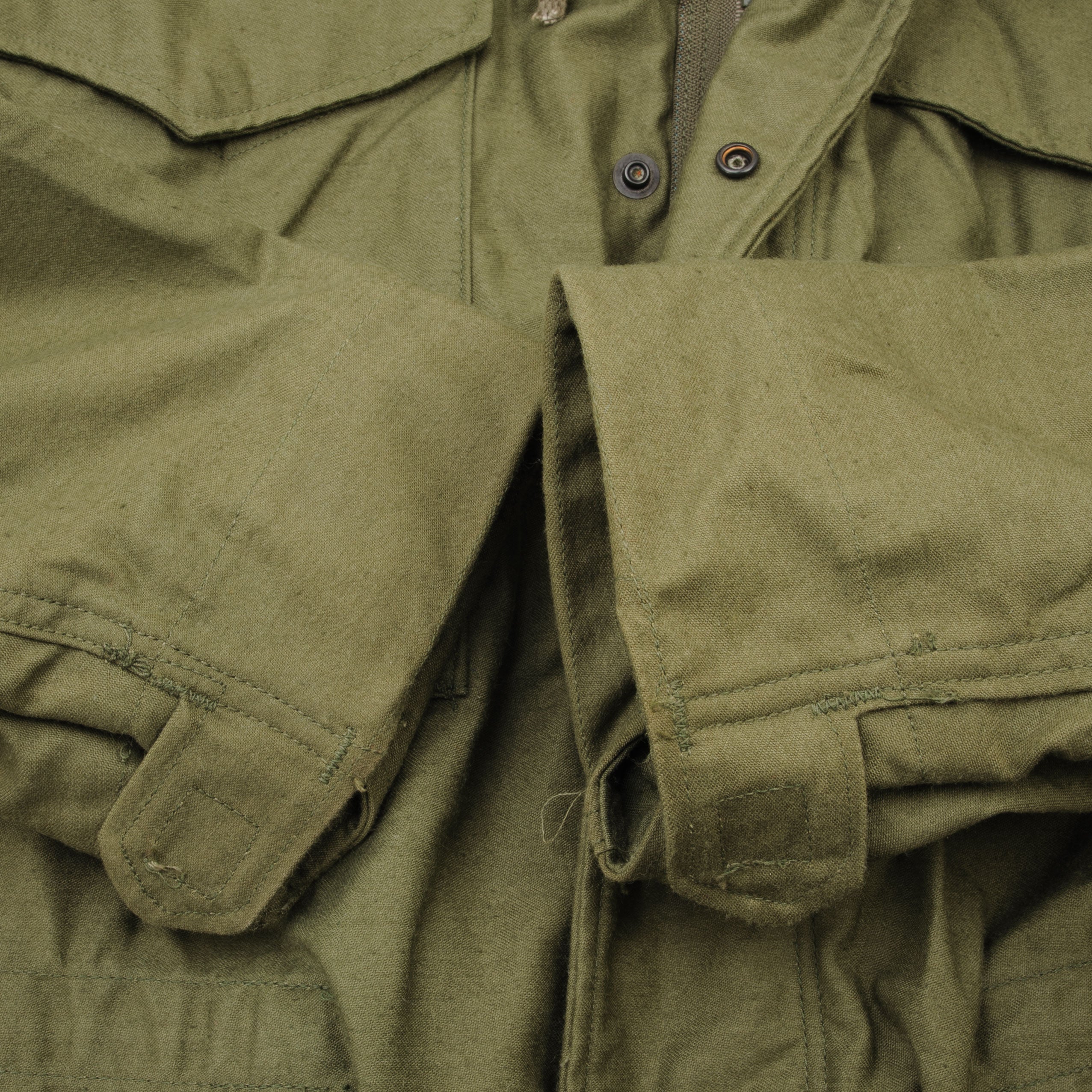 Vintage US Army M1965 M65 Field Jacket 1987 Small Regular Deadstock NOS - Military Green Outerwear for Men, Cold Weather & Outdoor Activities