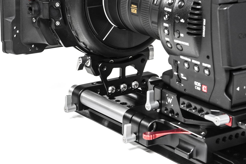 Wooden Camera LW 15mm Adapter with 15mm Studio Rod Clamp - Professional DSLR Rig Accessory for Filmmaking & Photography