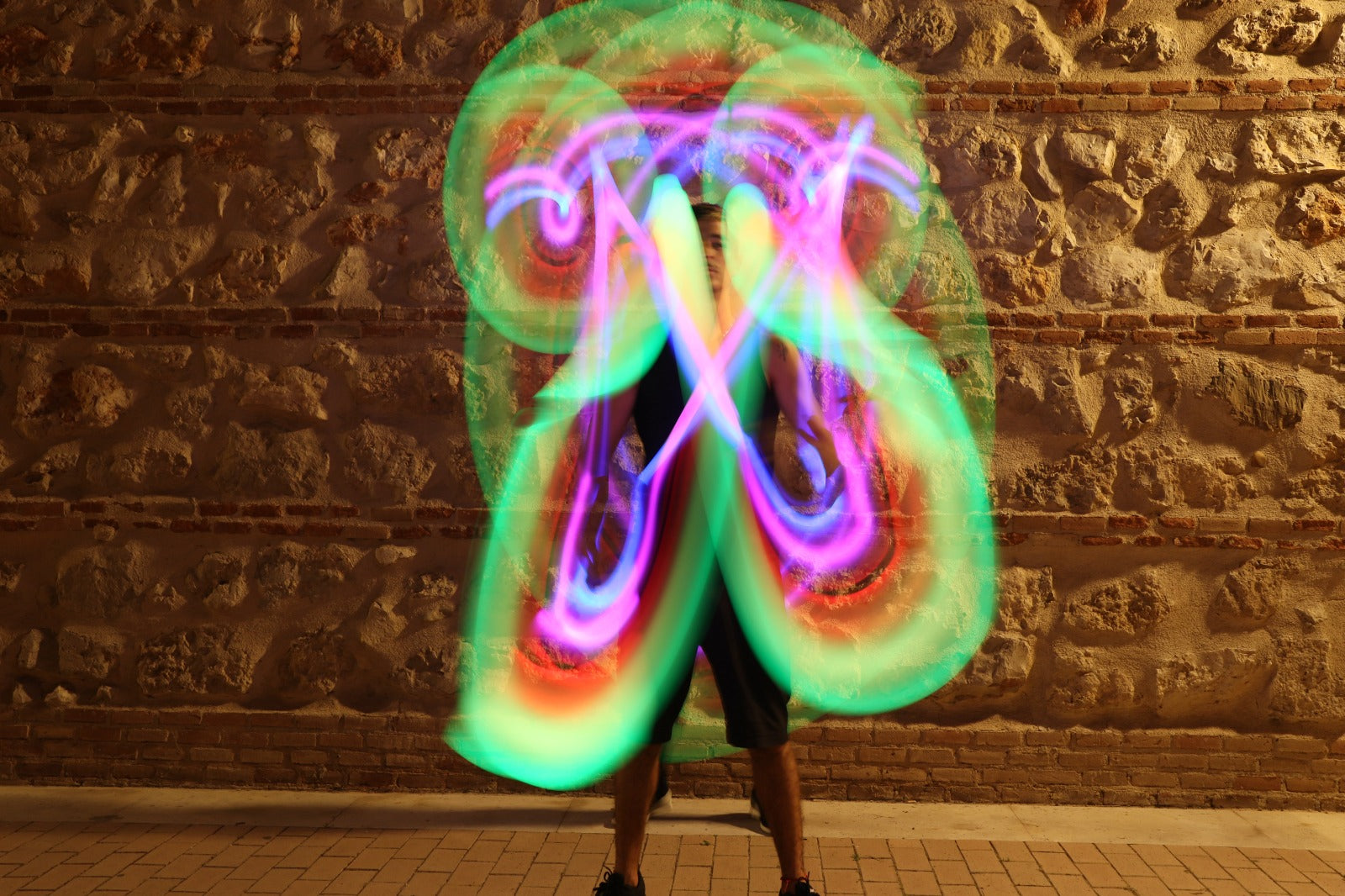 Clavas Kosmo de Luz - Premium Light-Up Glow Sticks for Parties, Raves, and Nighttime Events - Perfect for Dance Performances, Concerts, and Festivals