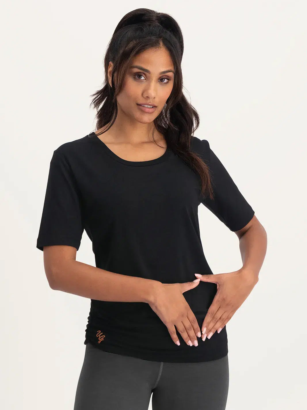 Urban Goddess Kami Yoga Tee - Onyx Black Women's Yoga Shirt | Breathable & Comfortable for Yoga, Pilates & Gym Workouts