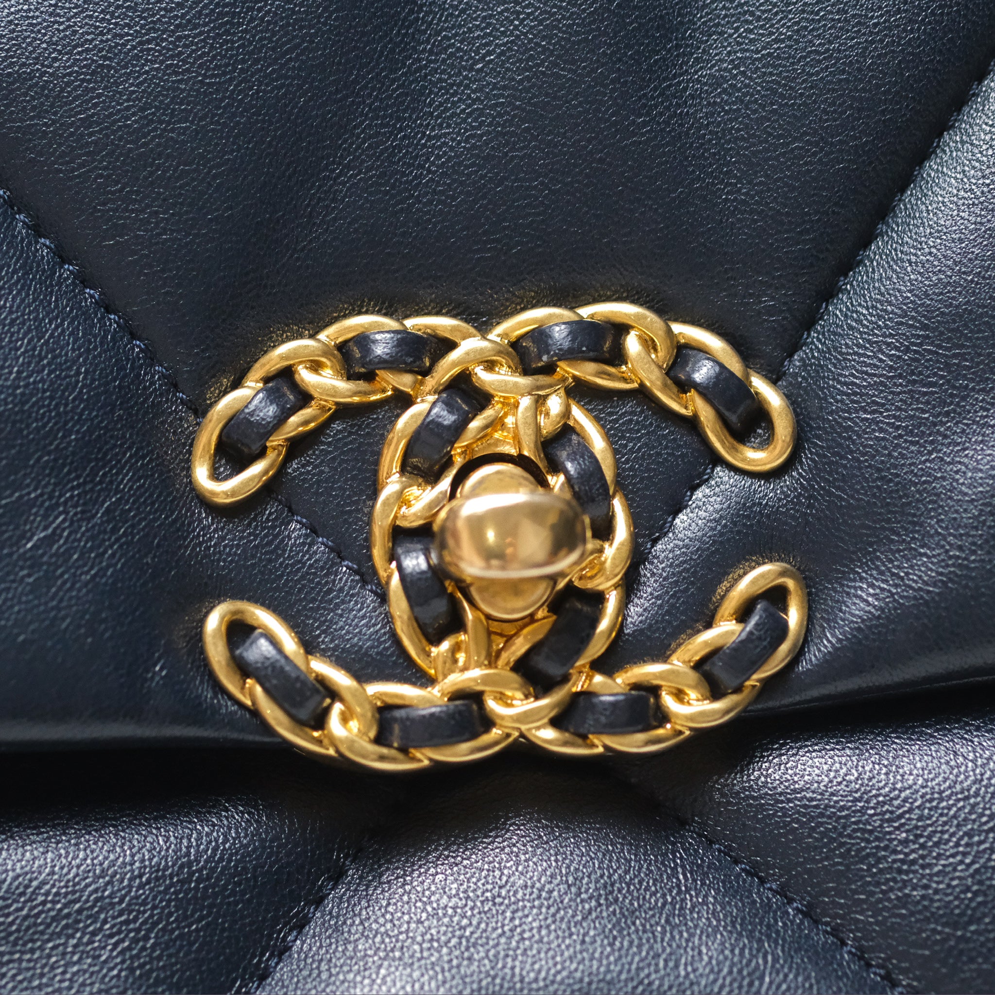 Chanel 19 Small Handbag in Navy Blue with Mixed Hardware - Luxury Crossbody Bag for Women, Perfect for Date Night & Evening Events