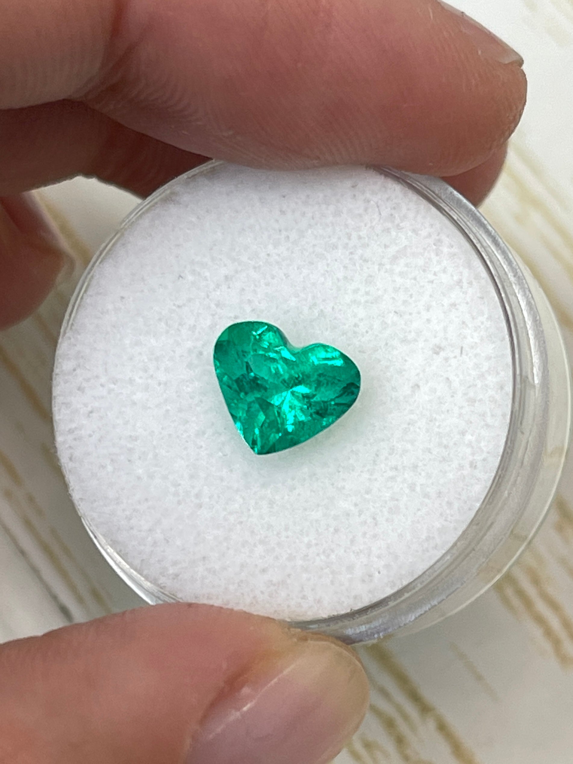 1.62 Carat VS Clarity Natural Green Colombian Emerald Heart Cut Loose Gemstone for Jewelry Making, Engagement Rings & Custom Pendants