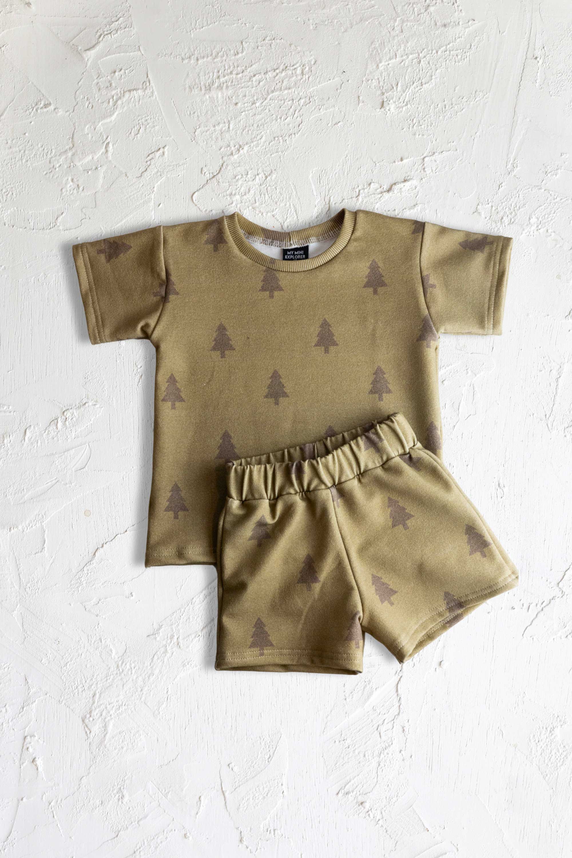 Organic Modern Pine Summer Set - Lightweight & Breathable for Outdoor Picnics, Beach Trips & Relaxing in the Sun