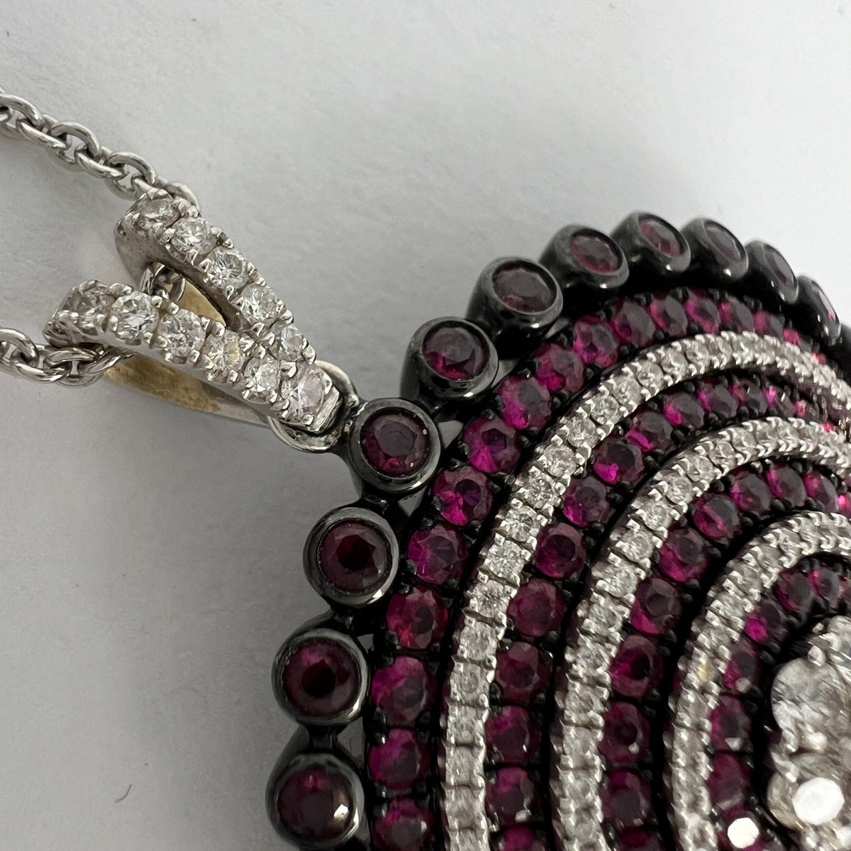 18K Gold Ruby and Diamond Pendant Necklace for Women - Elegant Fine Jewelry Gift for Anniversary, Valentine's Day & Special Occasions