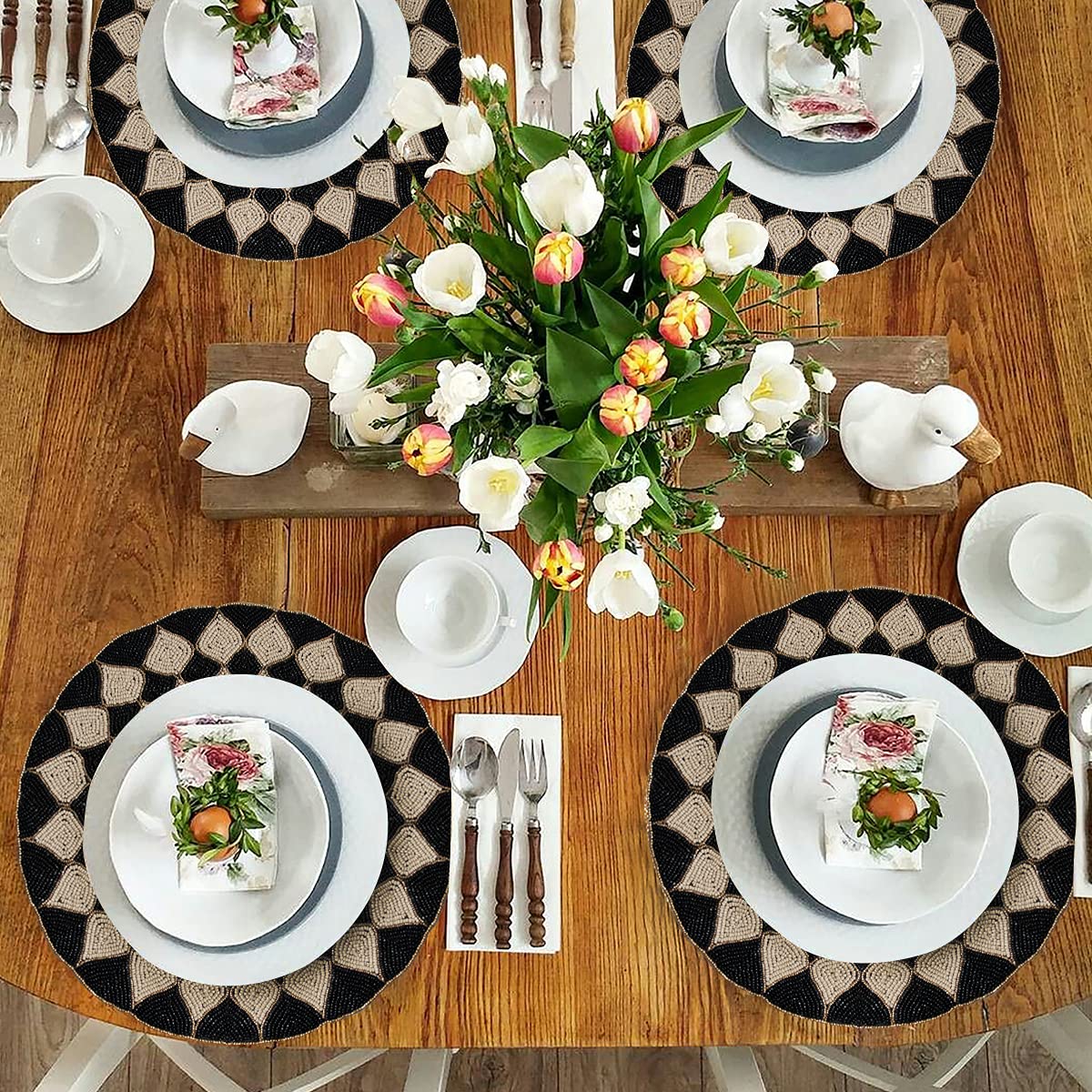 Decozen Round Placemats Set of 4 - 14 Inch Beaded Charger Plates for Dining Table Decor | Heat Resistant Table Mats for Wedding, Mother's Day, Kitchen, Office & Home Decor | Elegant Black & Beige Place Settings for Formal Dinners & Everyday Use