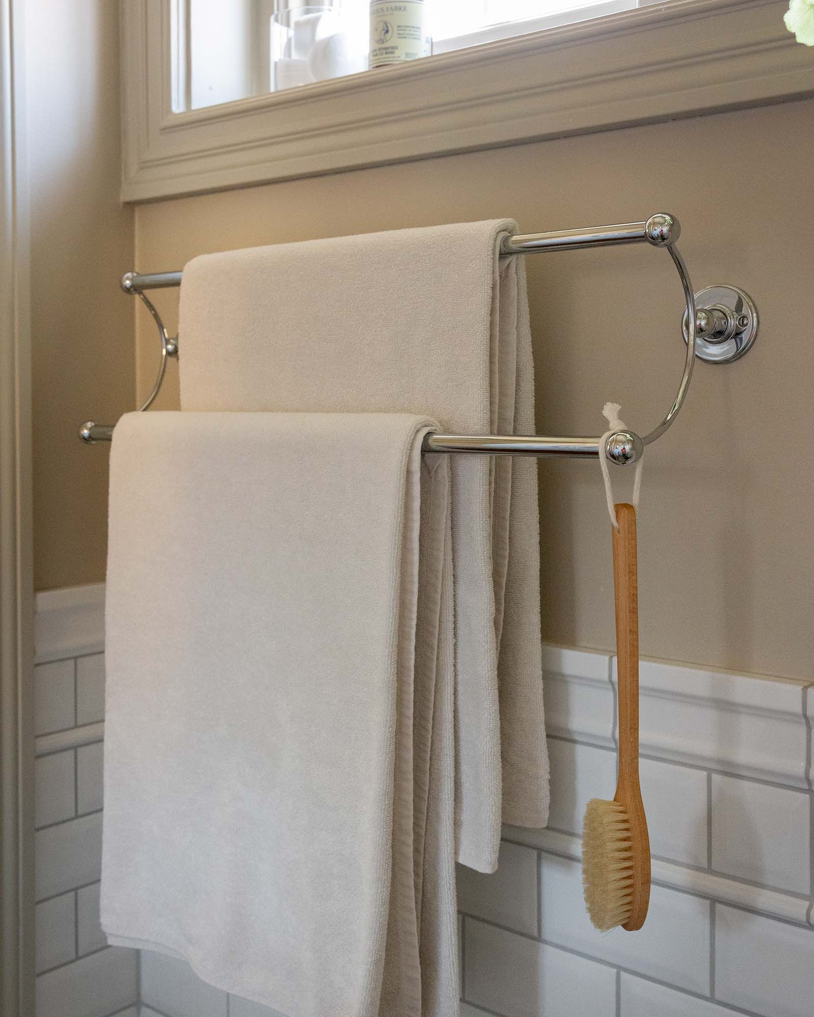 Burlington Double Towel Bar 66cm - Sturdy Bathroom Towel Rack for Modern Homes | Perfect for Bathrooms, Laundry Rooms & Spa Areas