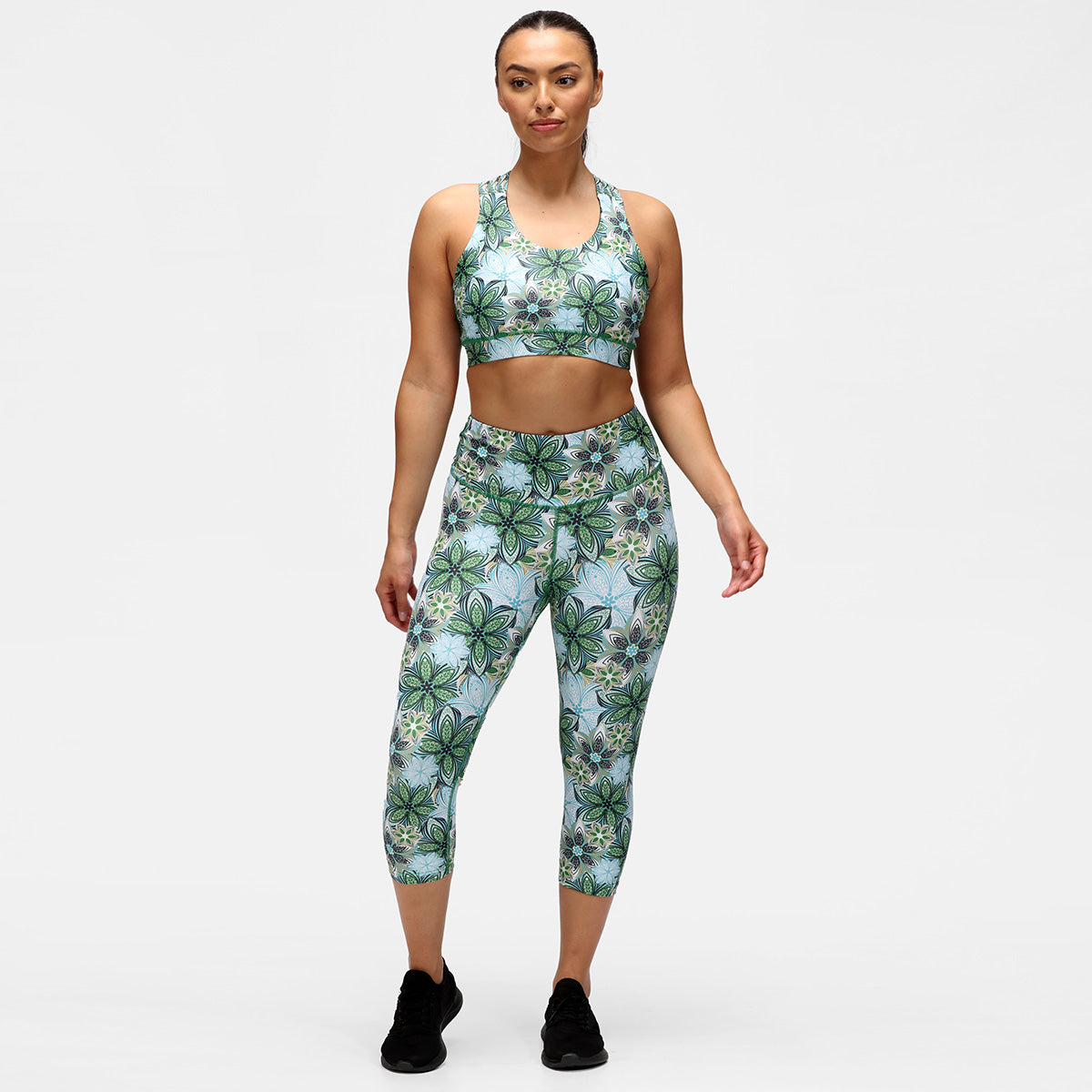 Mandala Capri Pants for Women - Boho Hippie Yoga Pants with Elastic Waistband - Perfect for Yoga, Meditation, Beach & Festival Wear