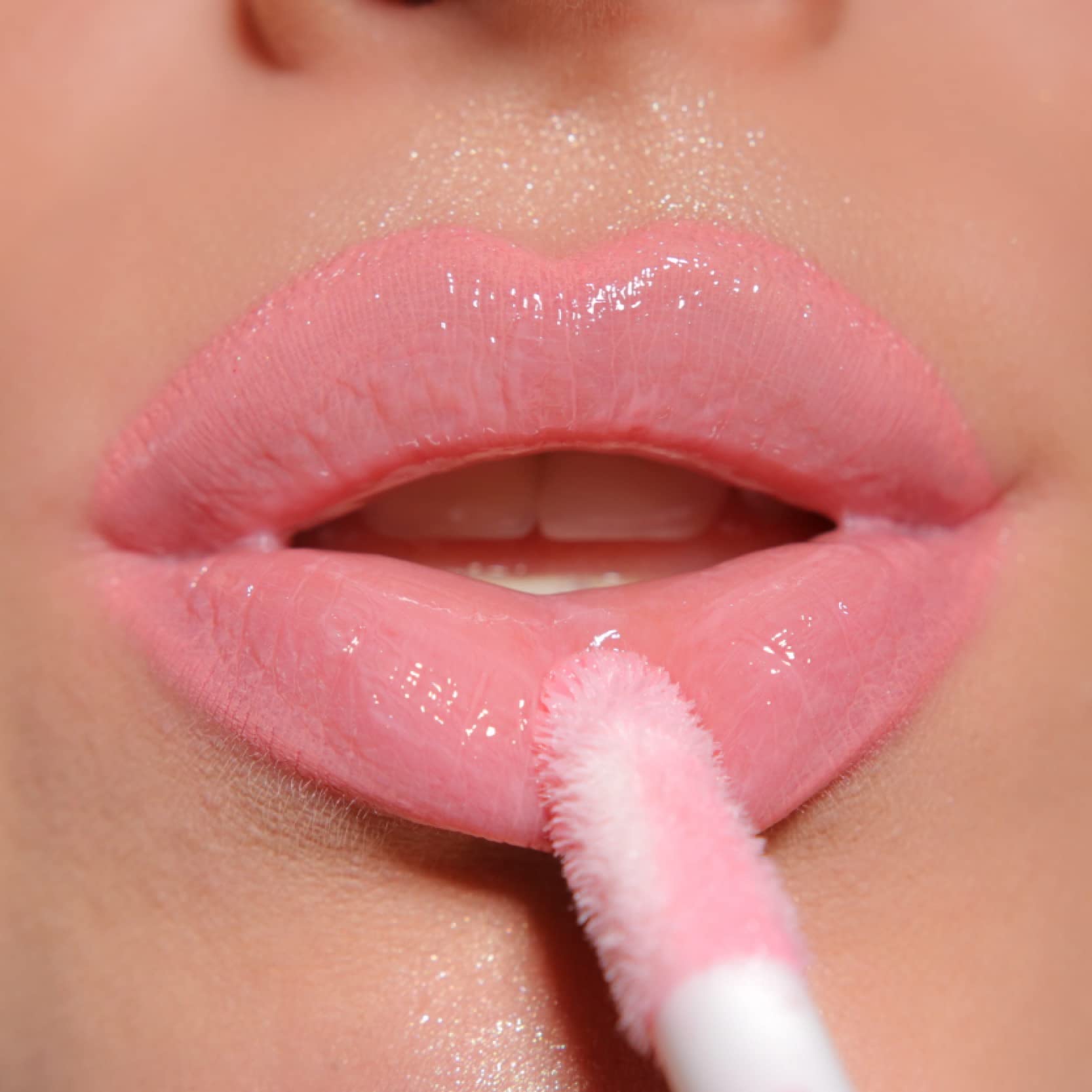 Makeup Revolution Lip Swirl Ceramide Gloss - Hydrating Transparent Lip Shine with Vitamin E (4.5ml) for Daily Moisture & Natural Look | Perfect for Work, Date Night & Everyday Wear