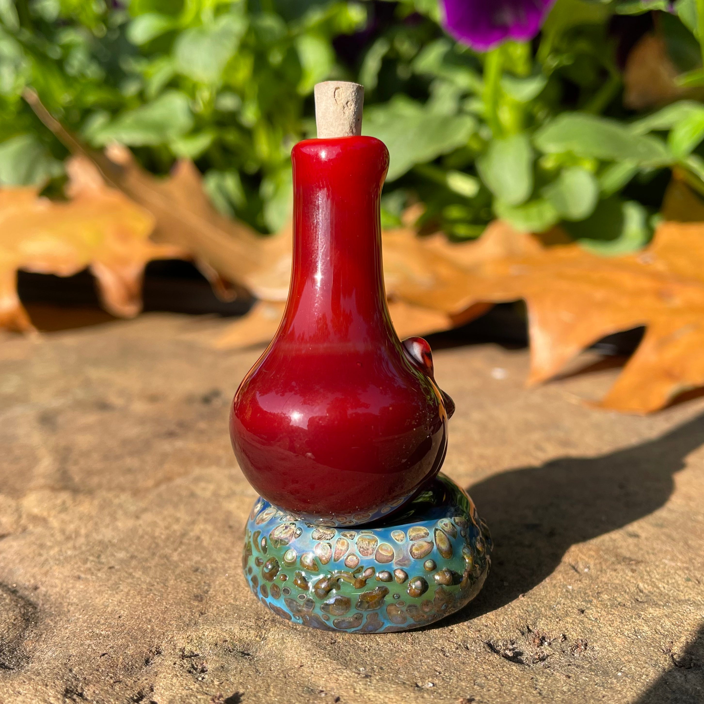Red Smiling Glass Cork Bottle - Decorative Wine Bottle Stopper for Parties, Gifts & Home Bar Accessories