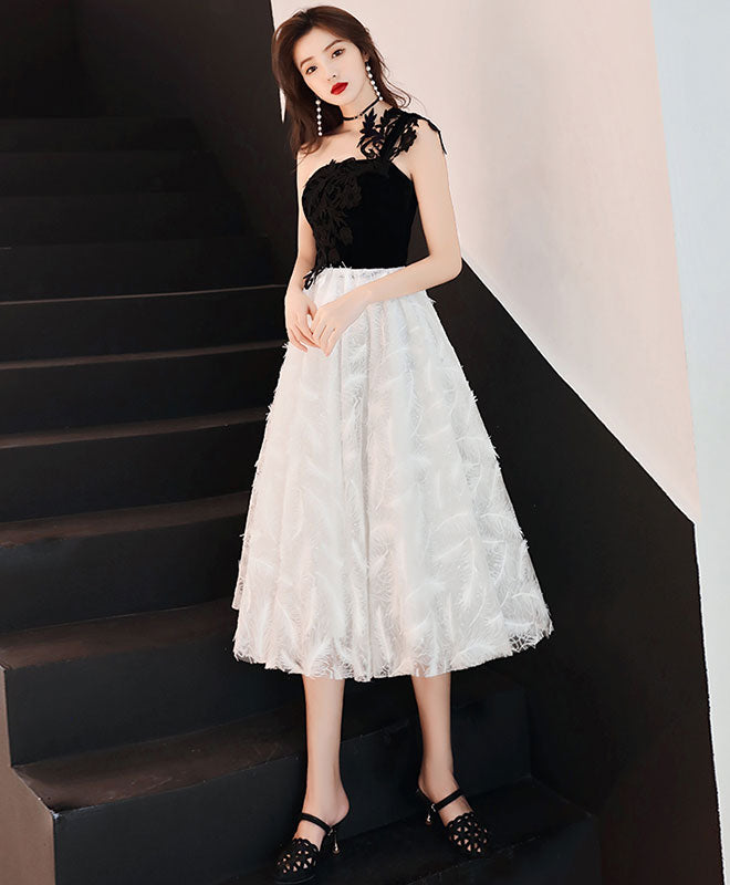 Elegant White One Shoulder Tulle Short Prom Dress | Homecoming Party Dress in White & Black | Perfect for Prom Night, Homecoming Dance & Special Occasions