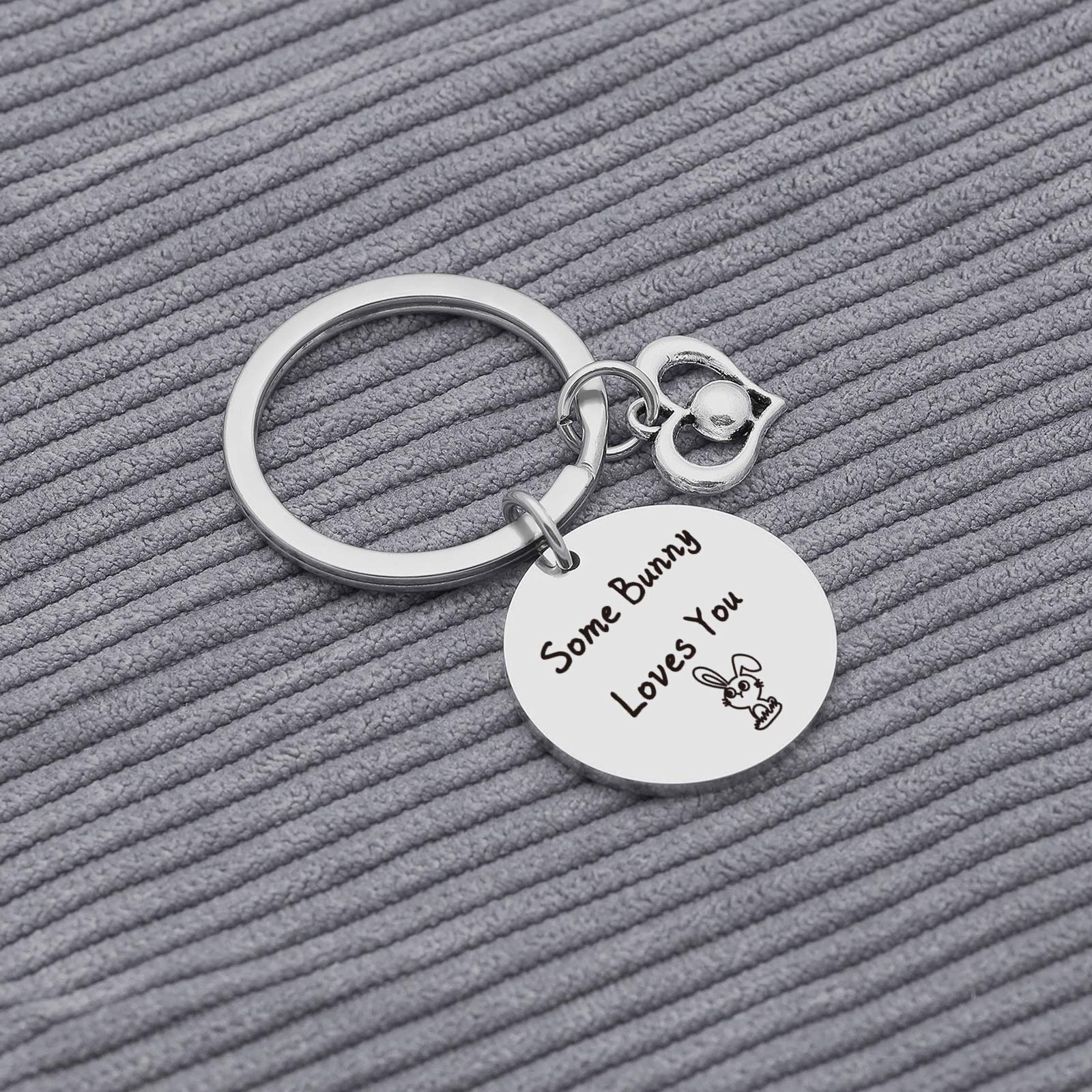 Easter Bunny Keychain - Cute Rabbit Jewelry Keychain for Bunny Lovers, Bunny Mom Gift, Bunny Themed Charm for Women | Perfect for Easter Gifts, Keychain Collection & Rabbit Enthusiast Presents