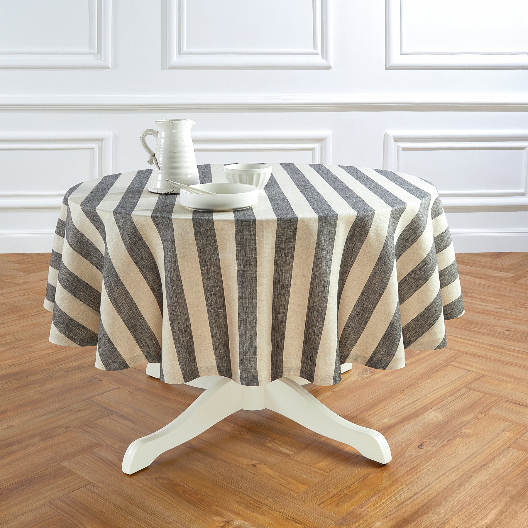 Stylish Cabana Stripe Round Tablecloth - Waterproof & Washable - Perfect for Outdoor Dining, Picnics, and Beach Parties