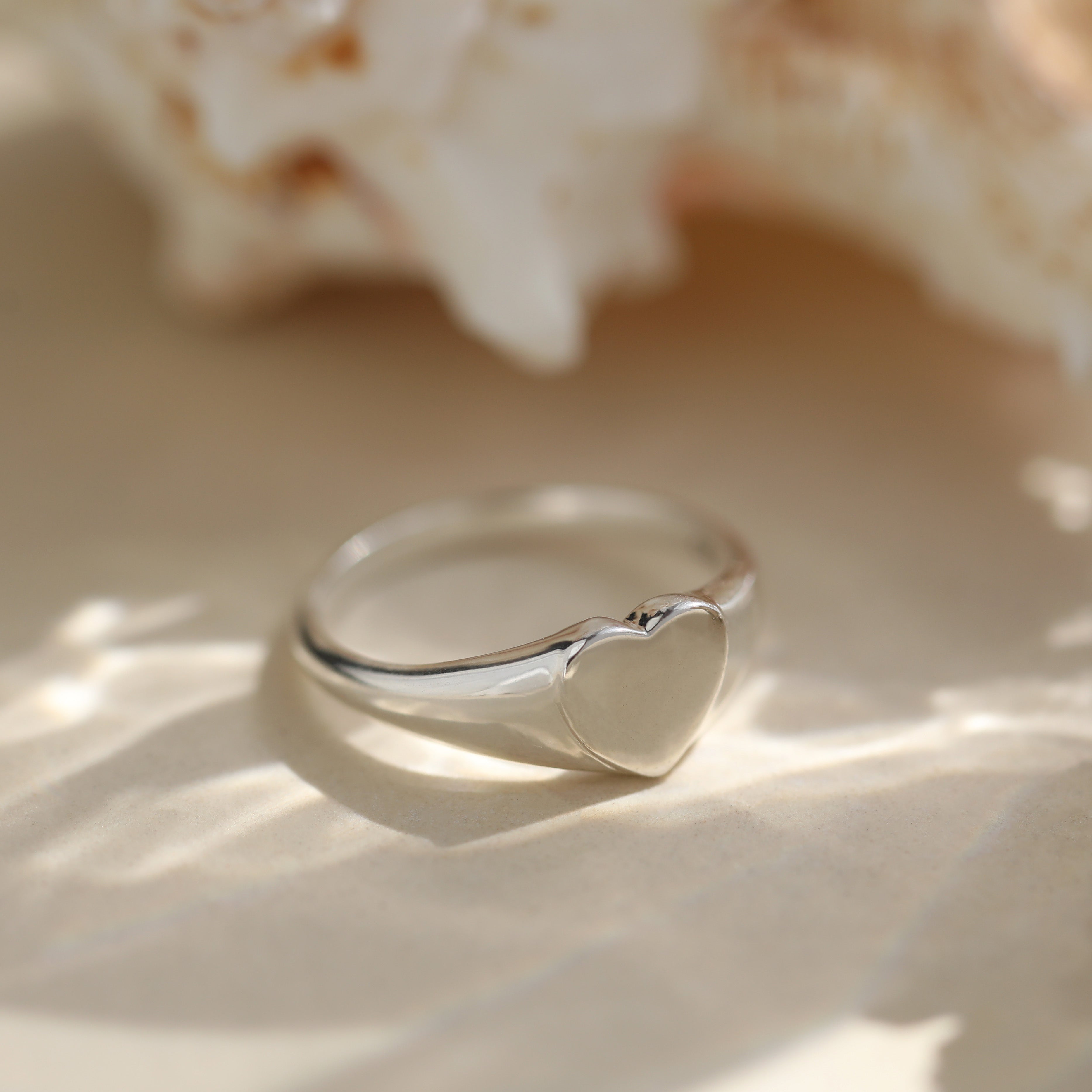Personalized Engravable Signet Ring with Heart Design - Custom Initials & Names - Perfect for Gifts, Weddings & Special Occasions