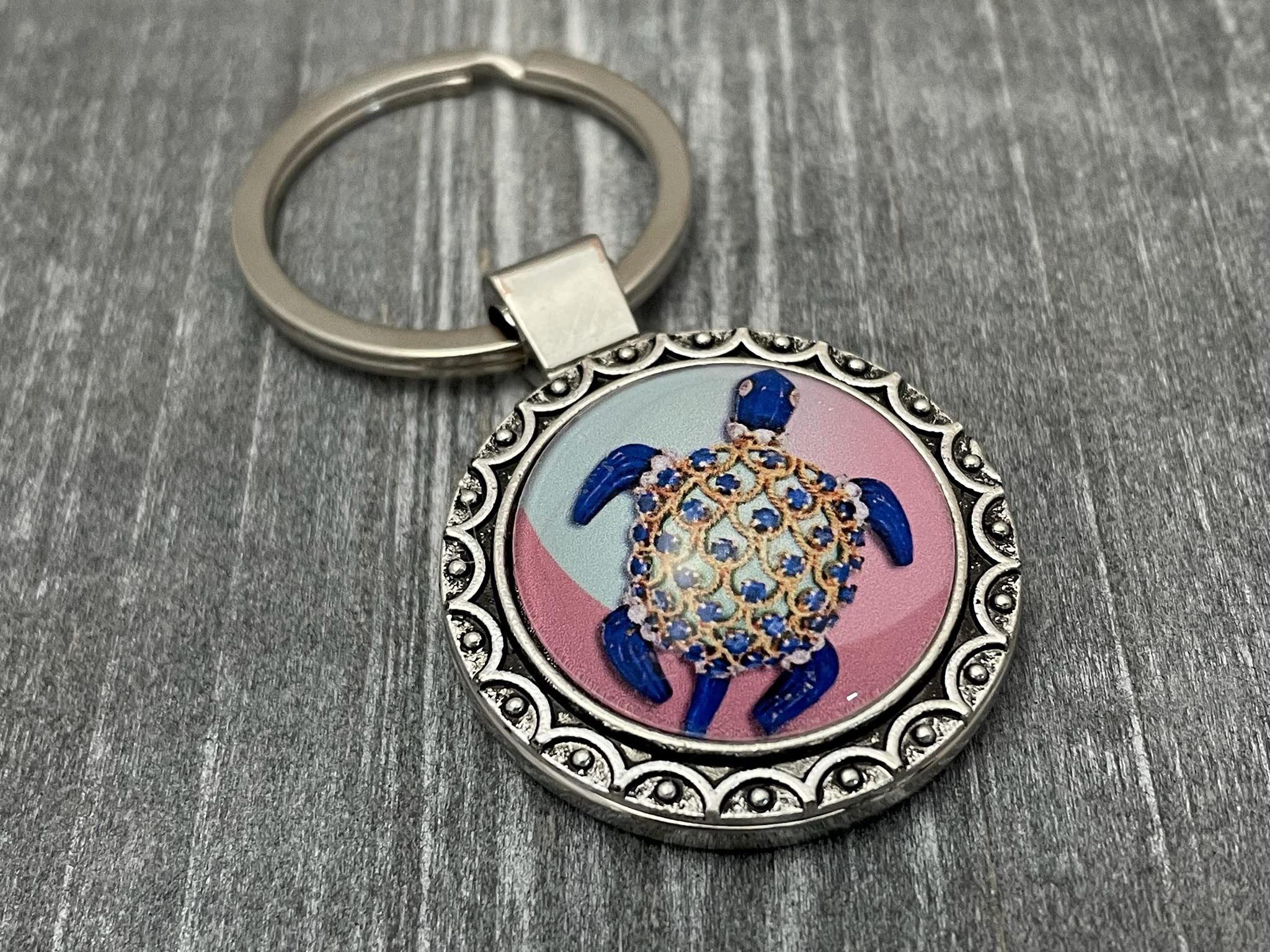 Stylish Turtle Bling Keychain for Women - Durable Charm Keyring for Handbags, Purses & Backpacks - Perfect Gift for Animal Lovers & Fashion Accessories