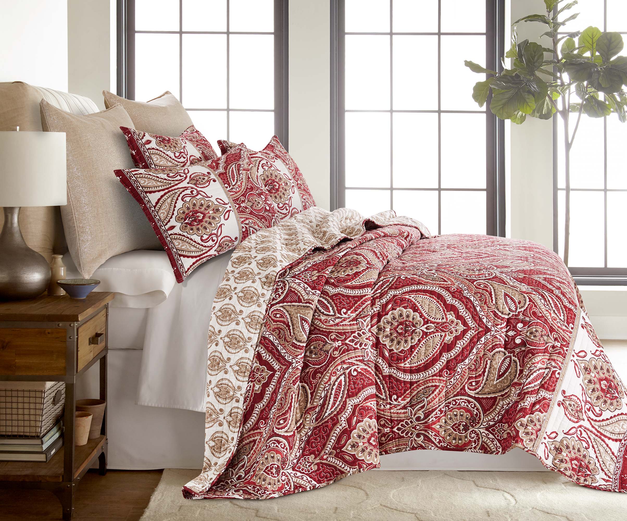 Astrid Quilt - Soft & Cozy All-Season Bedding Set for Home, Hotel & Travel - Lightweight & Breathable Cotton Quilt for Ultimate Comfort