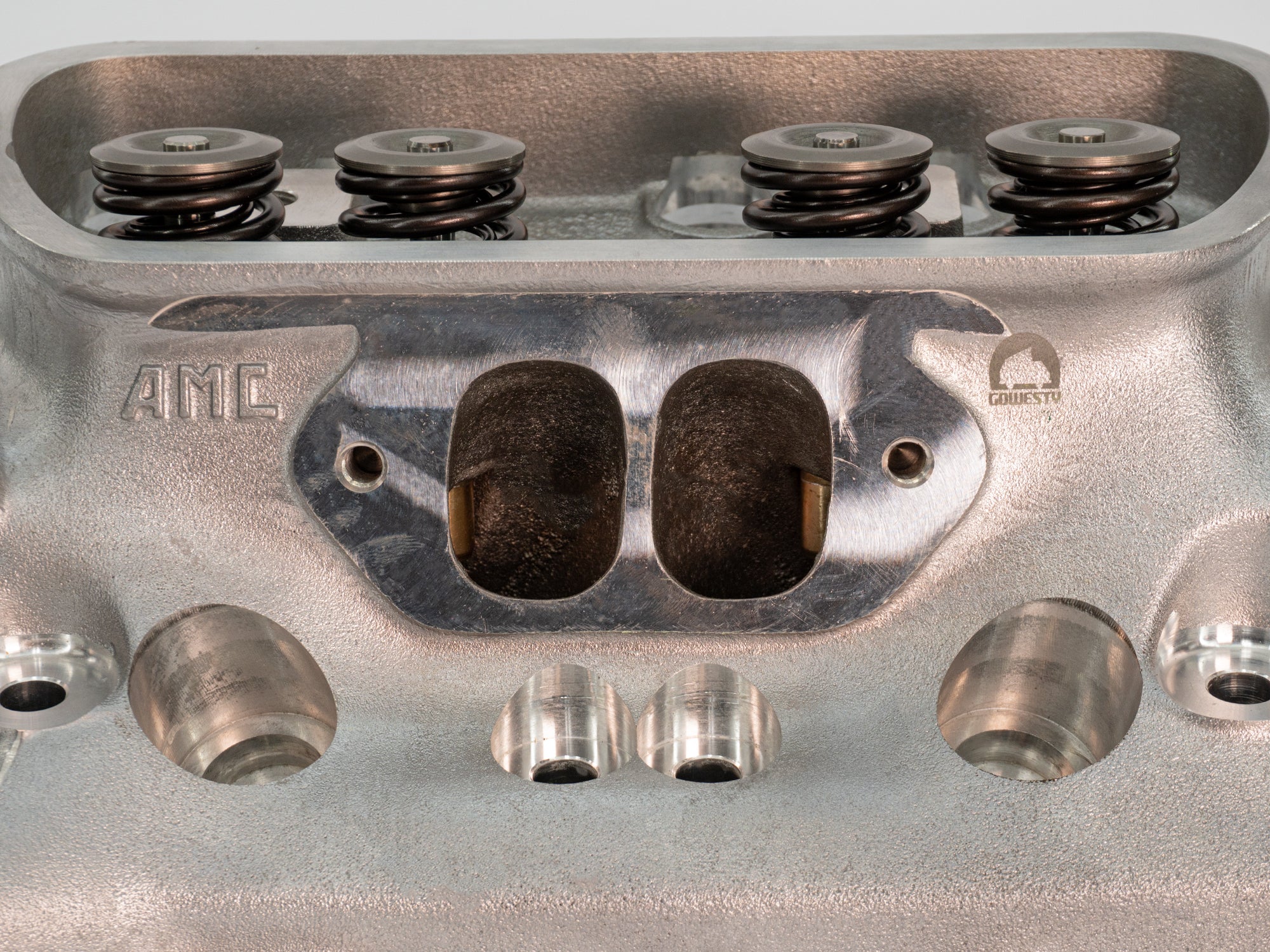 High-Performance Cylinder Head for VW Vanagon - Replacement Engine Part for Improved Power & Efficiency - Perfect for Restoration & Off-Road Adventures