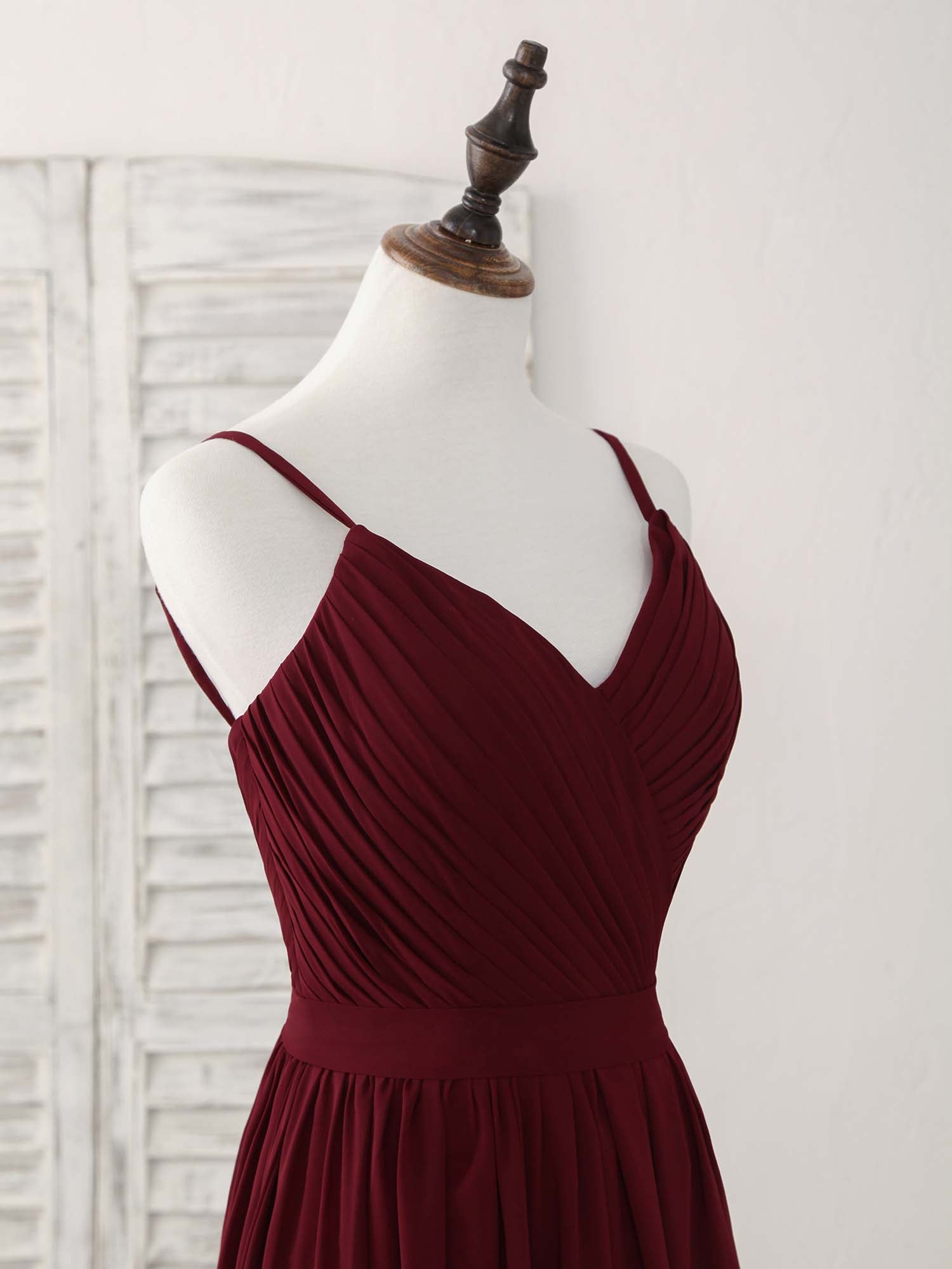 Elegant Burgundy Chiffon Long Prom Dress for Women - Formal Evening Gown for Homecoming, Ball, and Special Occasions