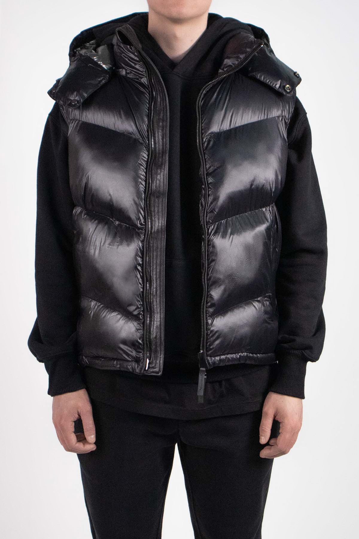 X Gilet - Lightweight Puffer Vest for Men & Women | Warm Winter Jacket for Outdoor Activities | Perfect for Hiking, Camping & Casual Wear