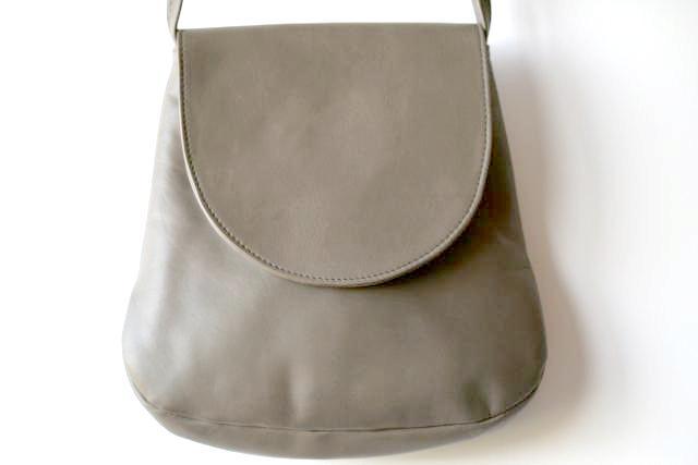 Premium Motoring Bag - Durable Grey Car Organizer for Travel & Commuting | Perfect for Road Trips, Daily Driving & Storage