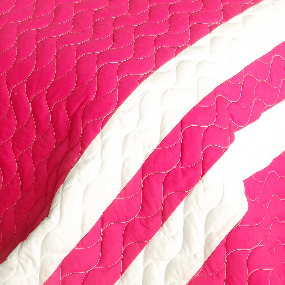 Sweet Temptation 3-Piece Patchwork Quilt Set - Full/Queen Size Bedding - Cozy & Stylish for Bedroom Decor