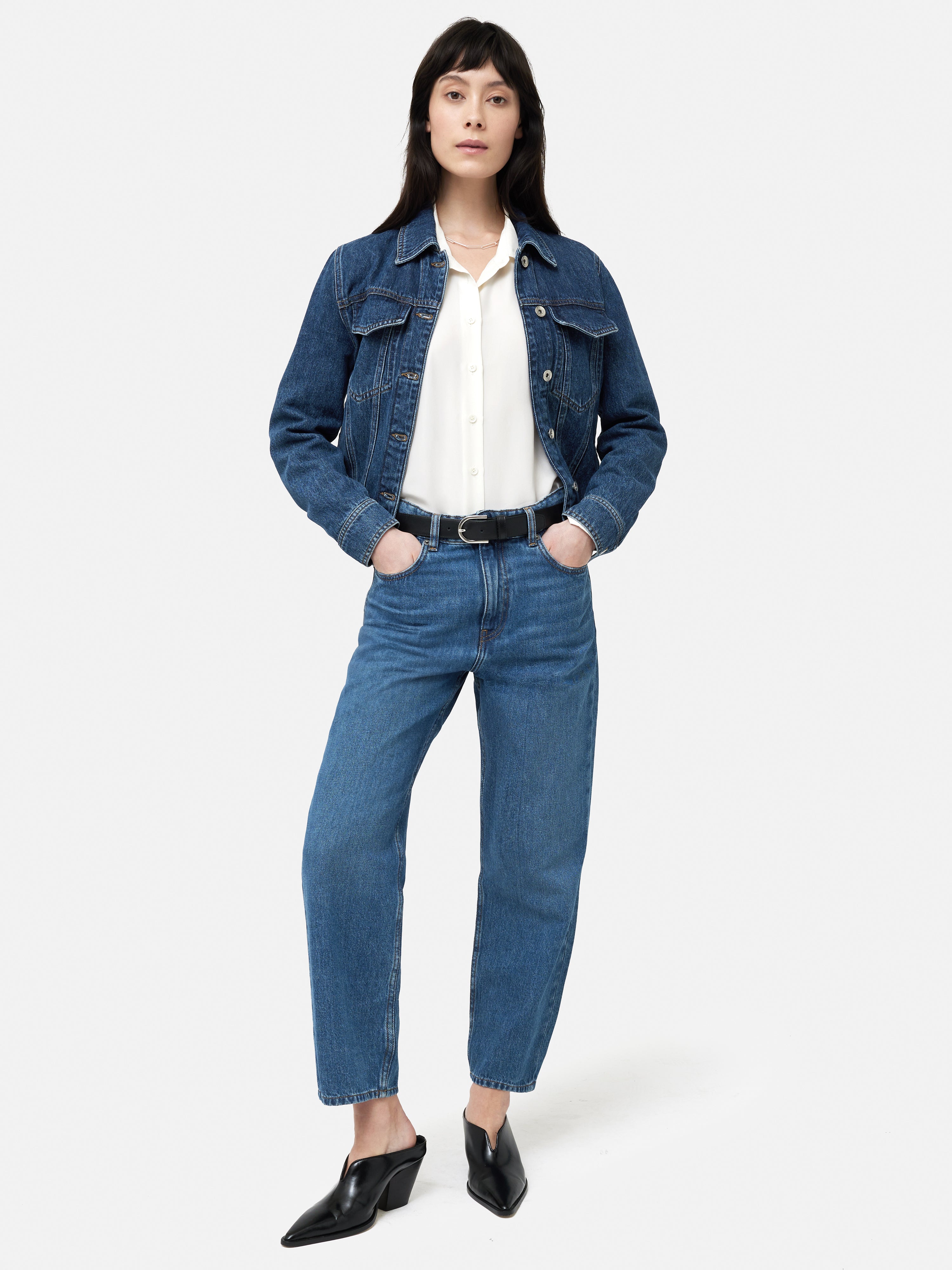Vintage Mid Blue Boxy Denim Trucker Jacket for Women - Retro Distressed Denim Jacket with Classic Fit - Perfect for Casual Outfits, Streetwear & Fall Layering