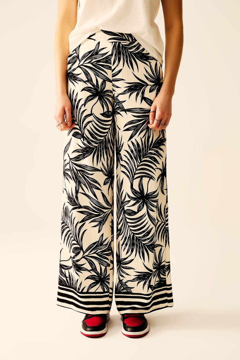 **Women's Wide Leg Pants in White with Black Floral Details - Elegant & Comfortable for Casual Wear, Office, and Special Occasions**