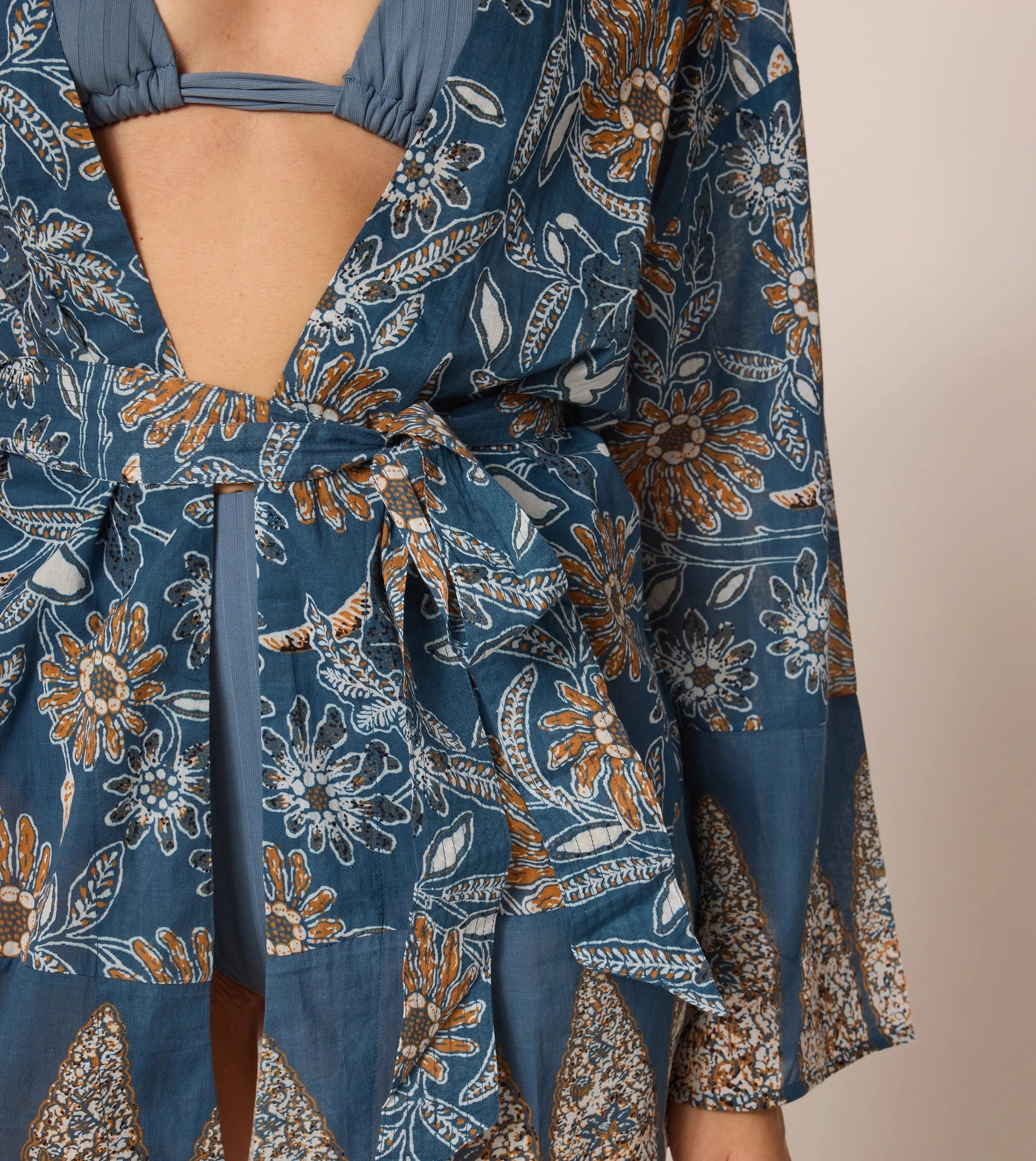 Minerva Kimono - Floral Magnolia Print Women's Kimono Robe | Lightweight Loungewear for Spa, Yoga & Relaxation at Home