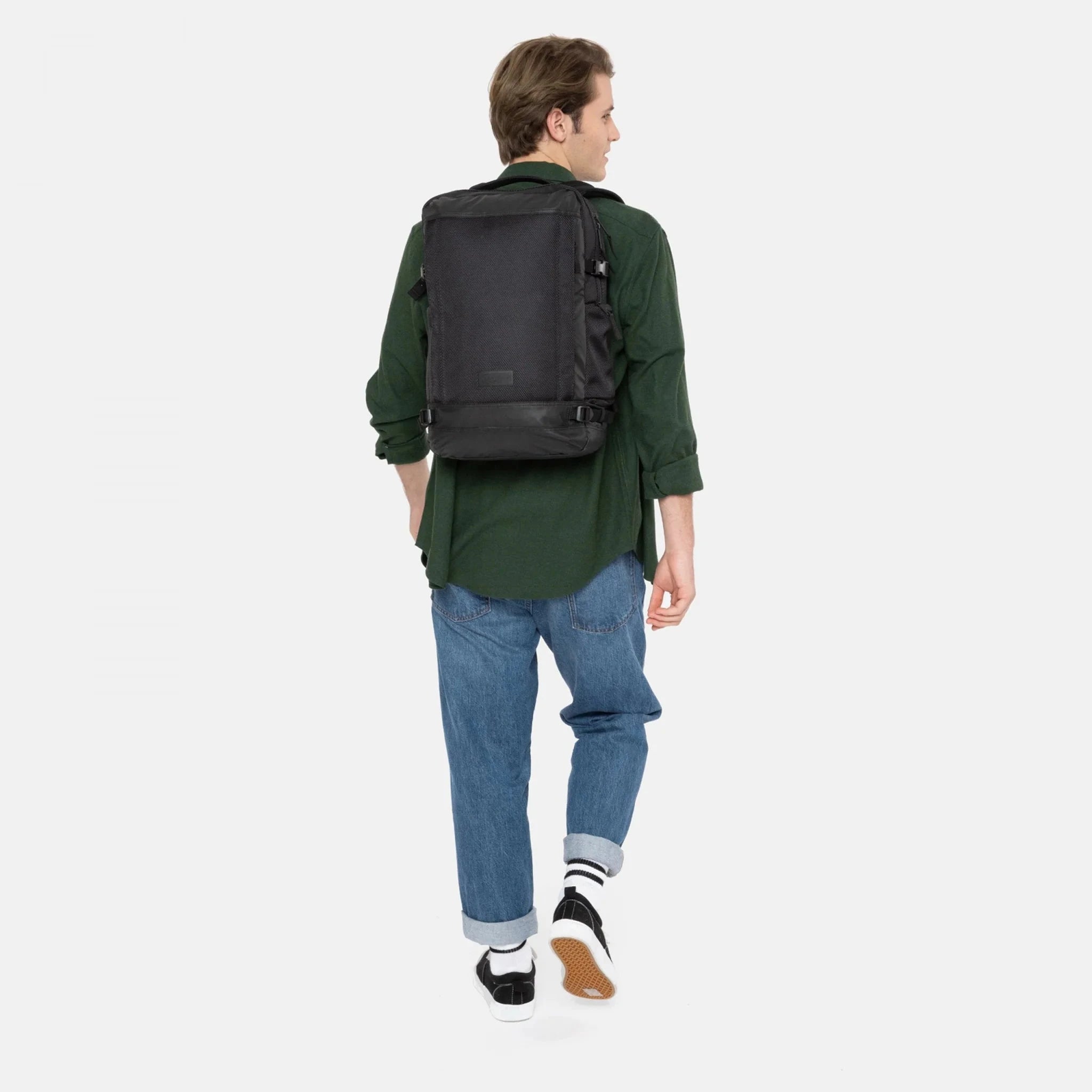 Eastpak Tecum M CNNCT Backpack - Stylish & Durable Laptop Backpack for Work, School & Travel - Water-Resistant & Comfortable Design for Everyday Use