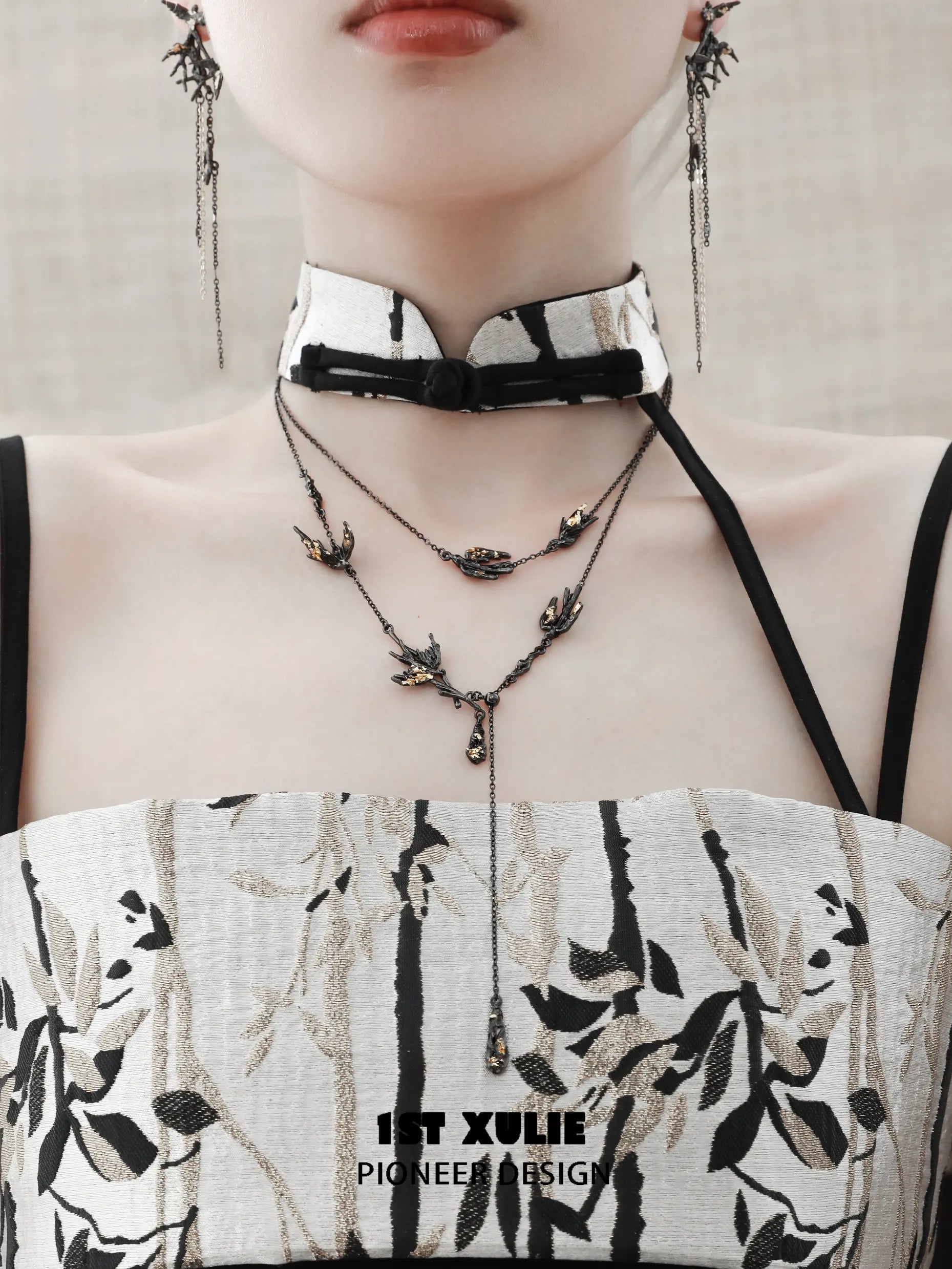 18K Black Gold Plated & Gold Leaf Swallow Choker Necklace™ - Elegant Vintage Jewelry for Women, Perfect for Weddings, Parties & Special Occasions