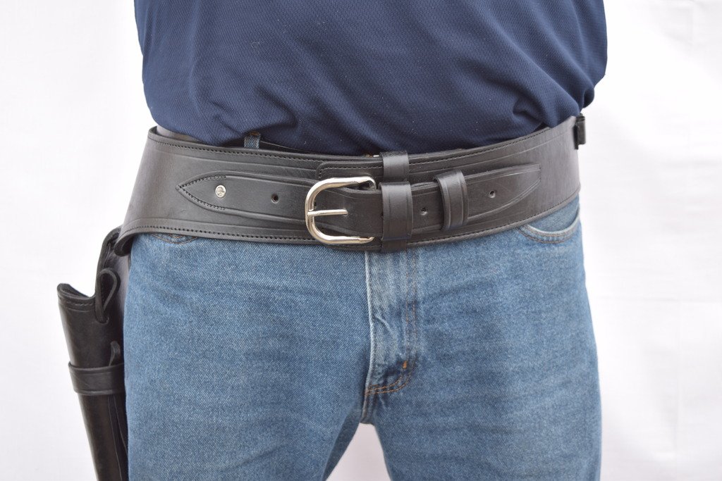 LEATHERTOWN USA® Western Cowboy Gun Holster & Belt Rig - .44/.45 Cal Single Drop Holster for Short Barrel Revolvers | Perfect for Cowboy Action Shooting, Reenactments & Concealed Carry