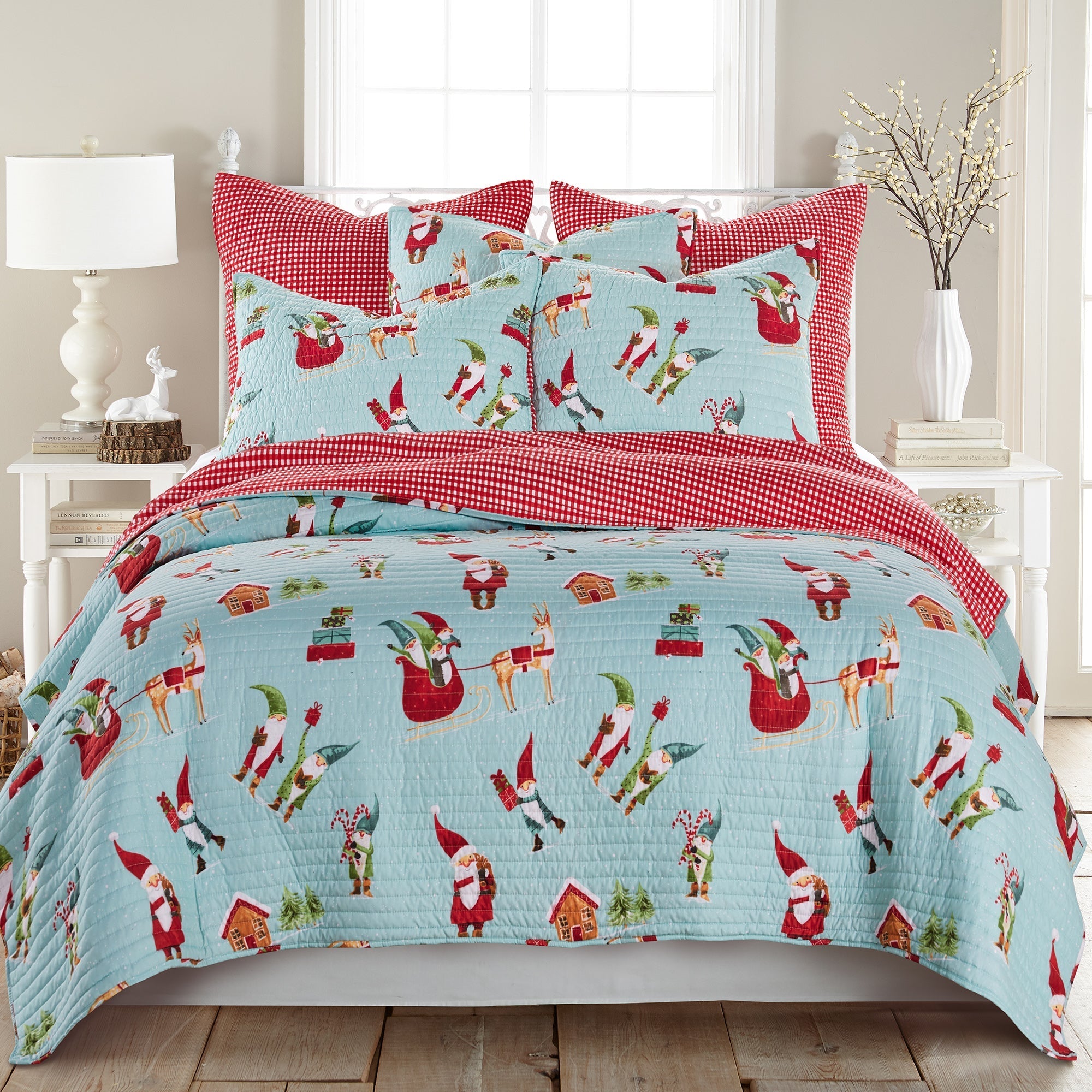 Festive Holiday Gnome Quilt - Cozy Christmas Bedding for Home Decor, Gifts & Winter Warmth | Perfect for Living Room, Bedroom & Seasonal Celebrations