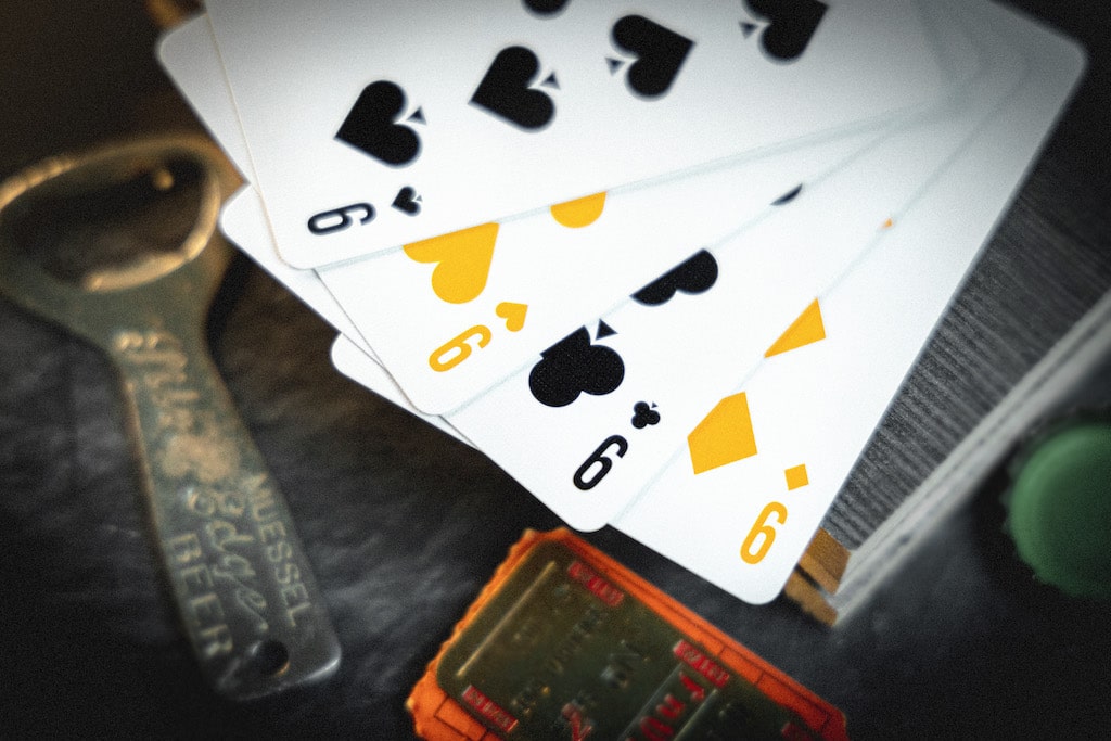 Premium Beer Themed Playing Cards - 52 Deck with Unique Beer Designs - Perfect for Parties, Game Nights & Gifts for Beer Lovers
