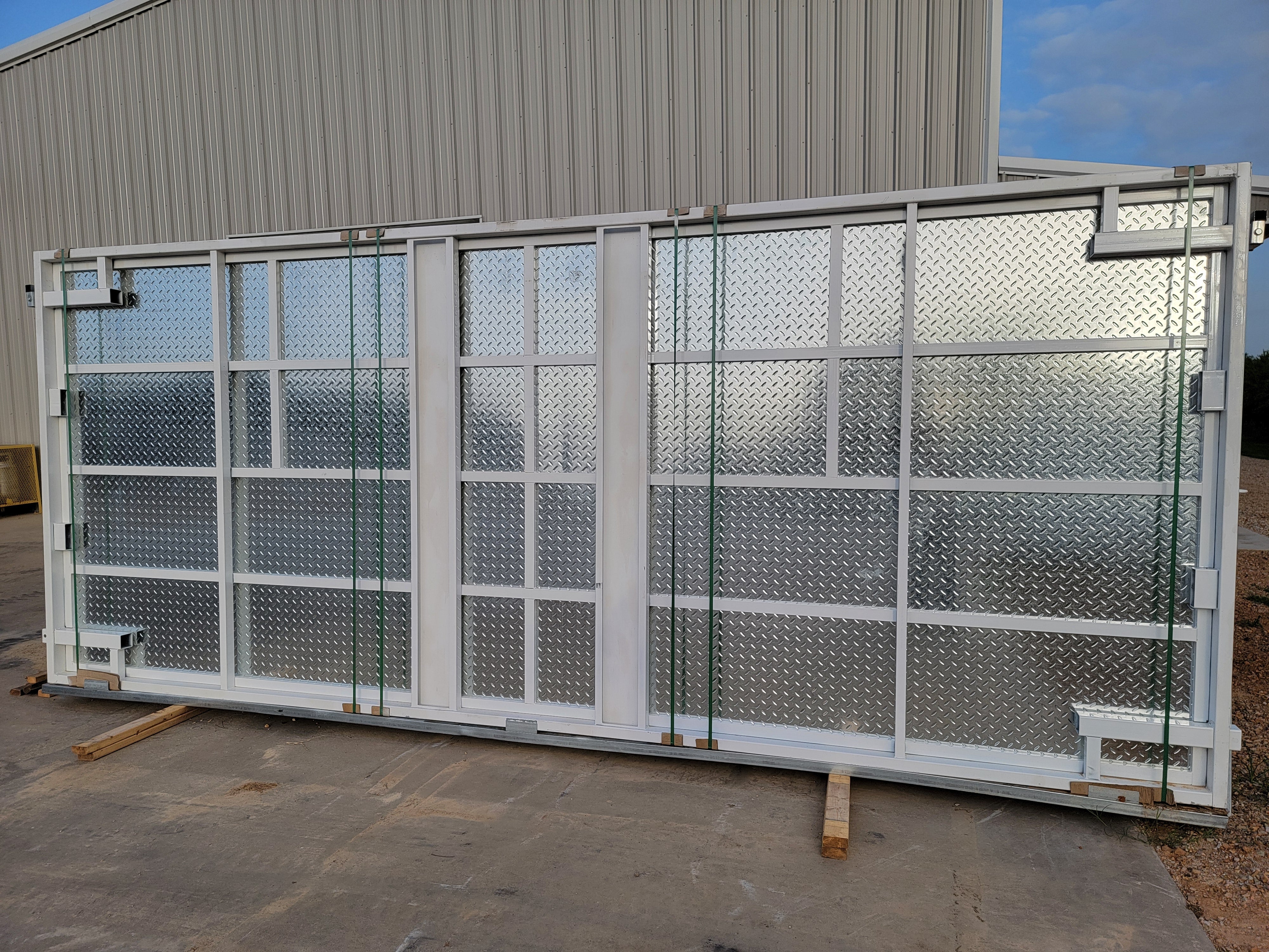8'x20' Double Livestock Stall - Portable Relocatable Storage Building & Loafing Shed Container for Horses, Cattle, and Farm Animals | Durable Outdoor Shelter for Ranches, Farms, and Agricultural Use