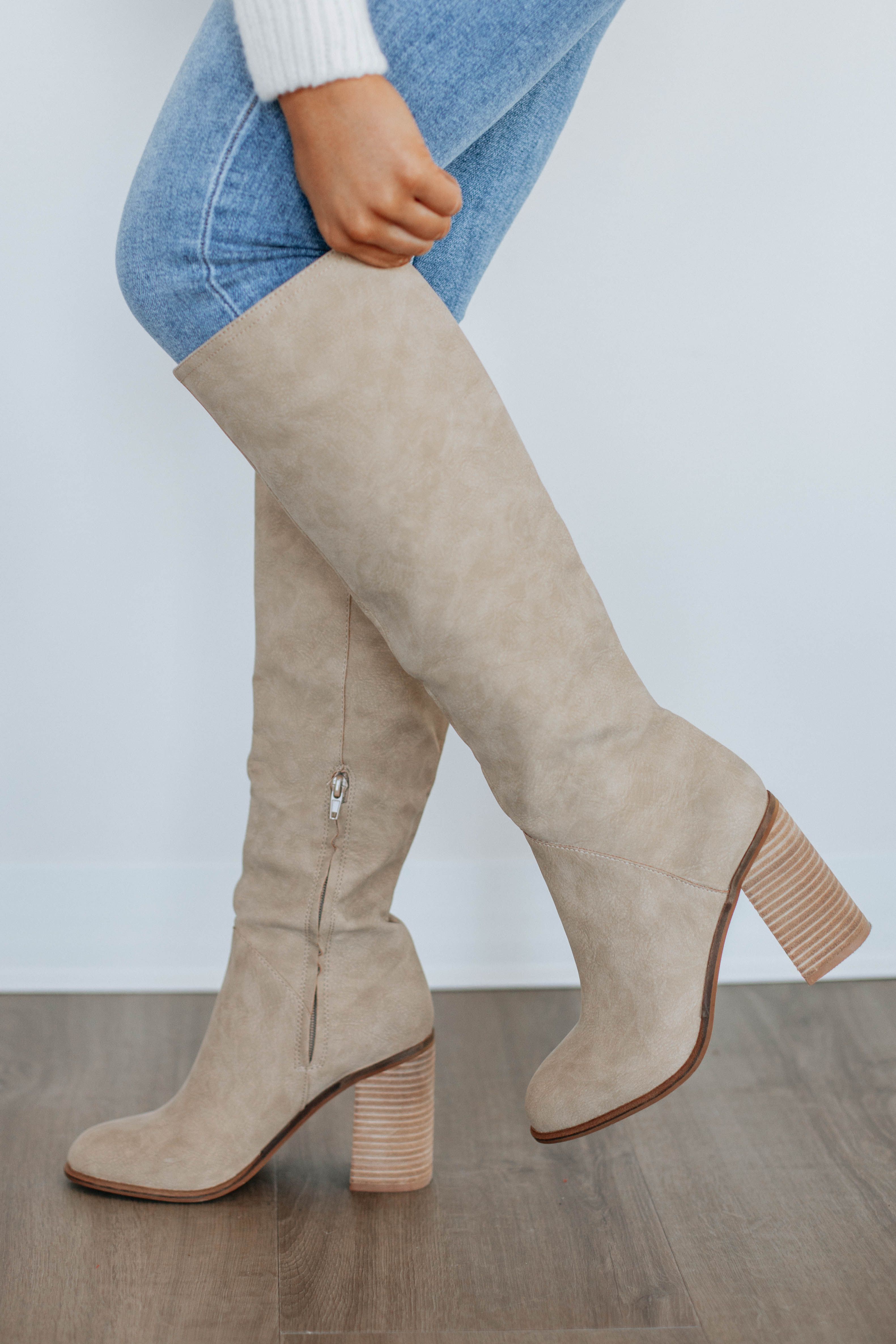Finding My Way Boots Khaki - Stylish & Comfortable Women's Ankle Boots for Casual Wear, Outdoor Walking & Fall Fashion