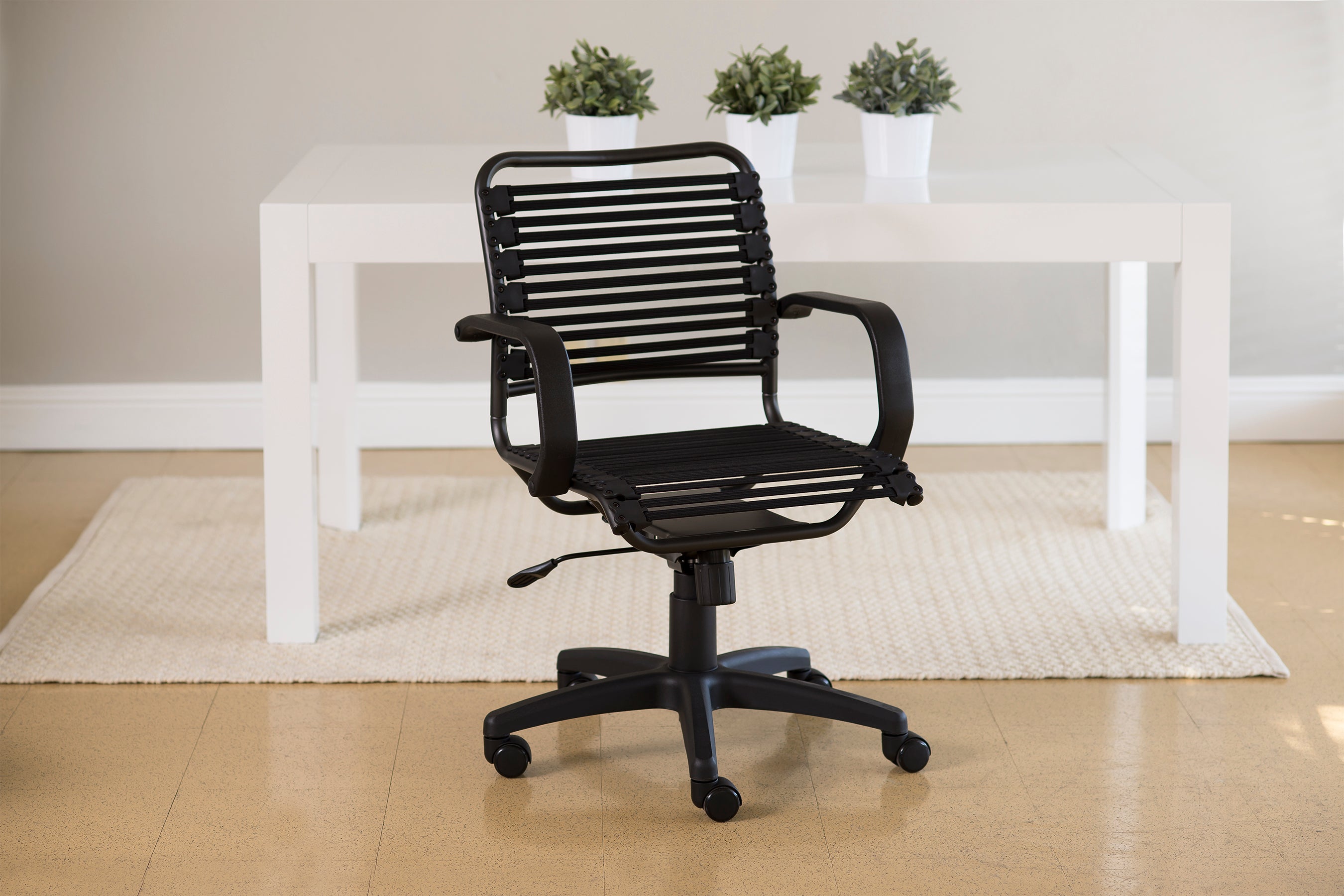 Ergonomic Bungie Flat Mid Back Office Chair - Black Mesh with Graphite Frame & Swivel Base | Comfortable Desk Chair for Home Office, Gaming & Workspace