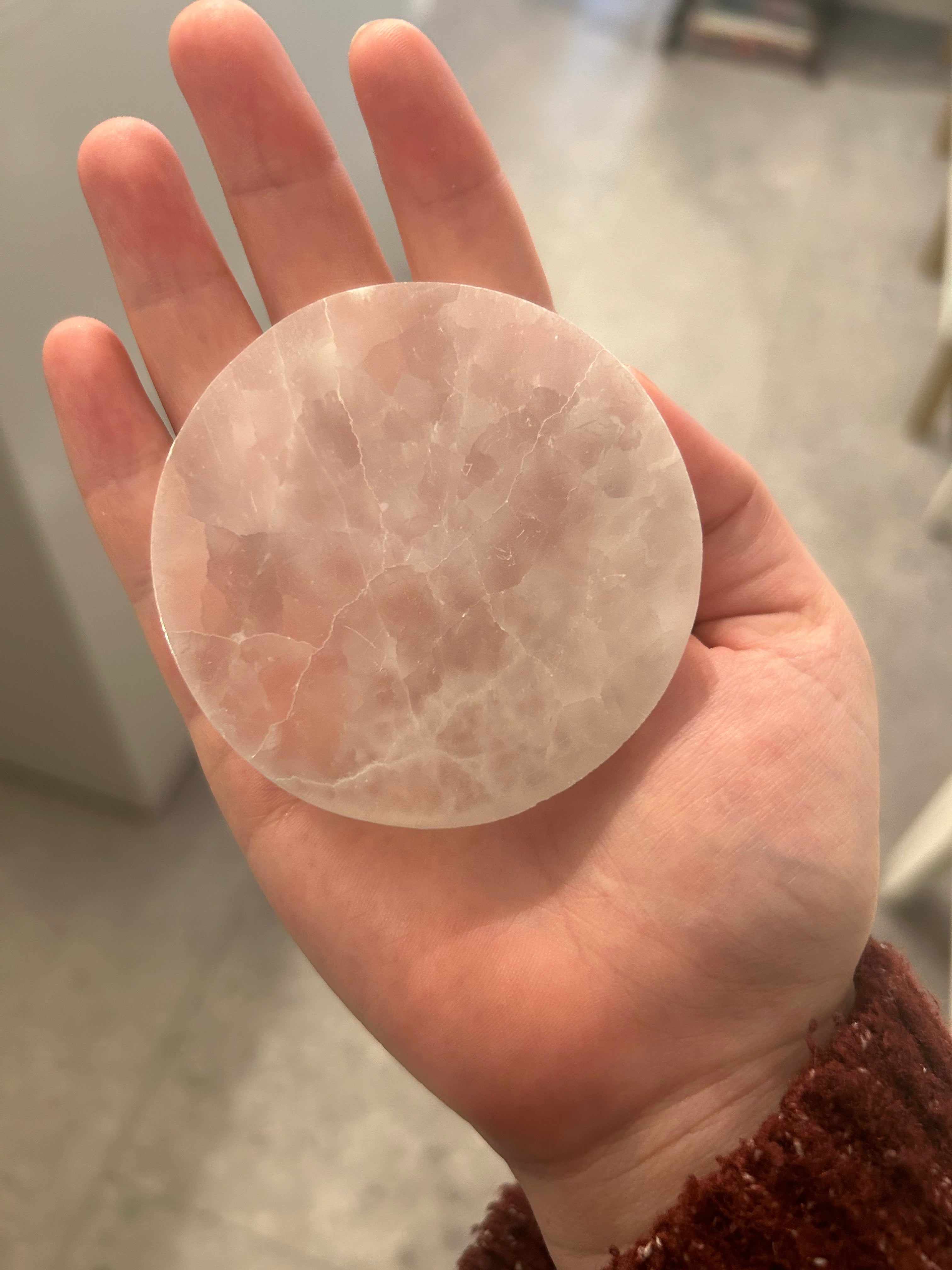 Selenite Charging Plate for Crystals - Natural Energy Cleansing & Recharging Stone - Perfect for Meditation, Yoga, and Spiritual Healing