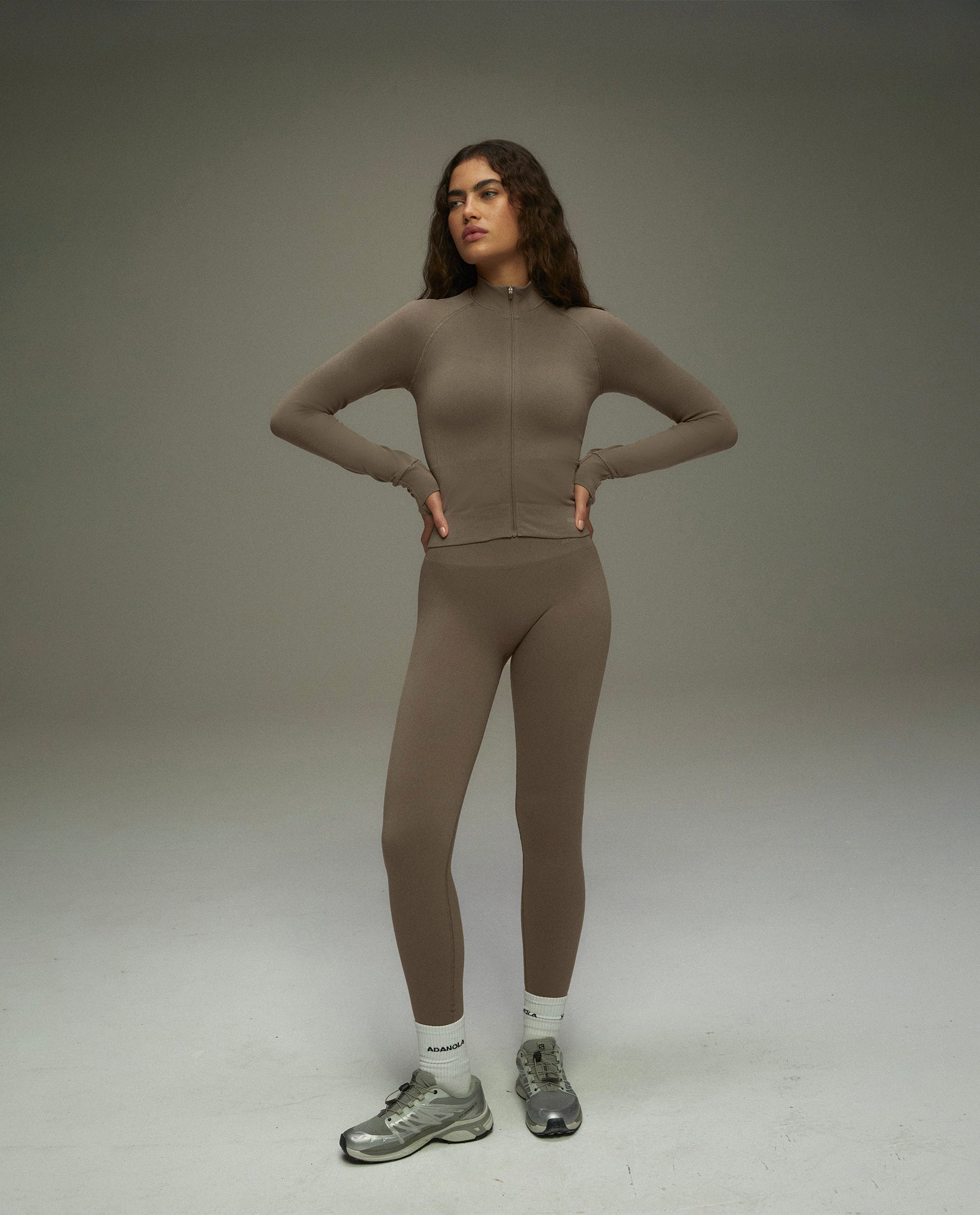 Seamless Long Sleeve Full Zip Sweatshirt for Women - Cocoa Brown - Comfortable & Stylish for Workouts, Yoga & Casual Wear