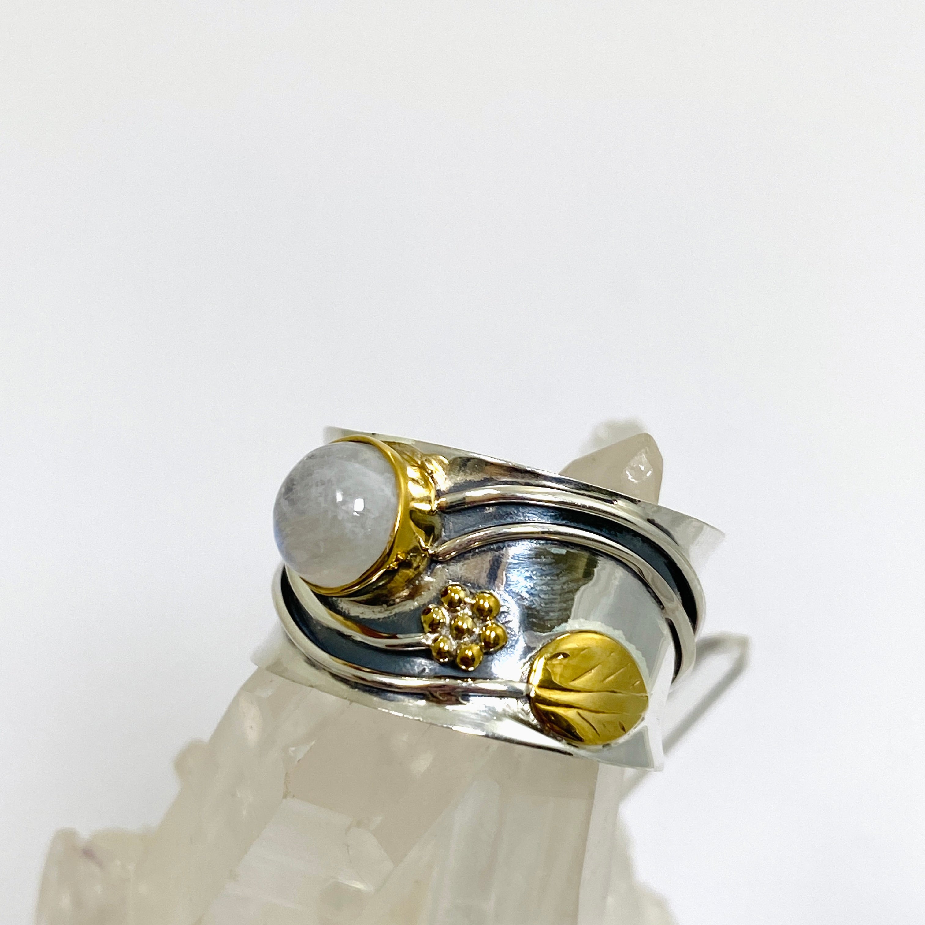 Moonstone Round Cabochon Ring in Sterling Silver - Elegant Birthstone Jewelry for Women - Perfect for Weddings, Anniversaries & Special Occasions